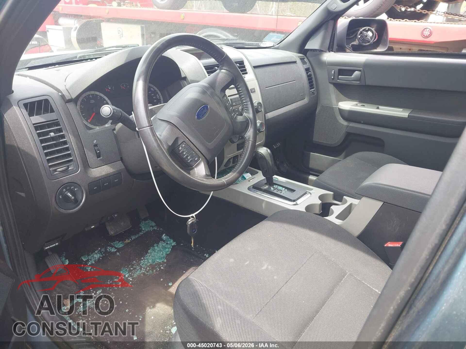 FORD ESCAPE 2010 - 1FMCU0D74AKB62871