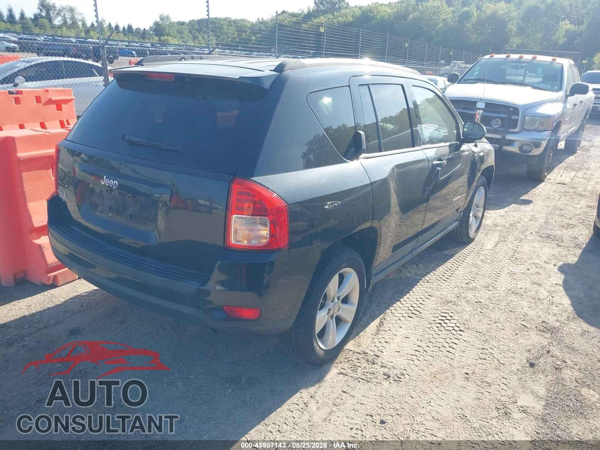 JEEP COMPASS 2011 - 1J4NF1FB2BD218174