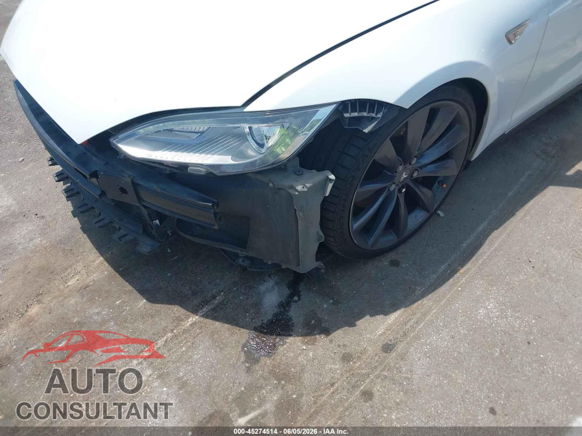 TESLA MODEL S 2013 - 5YJSA1DP6DFP11566