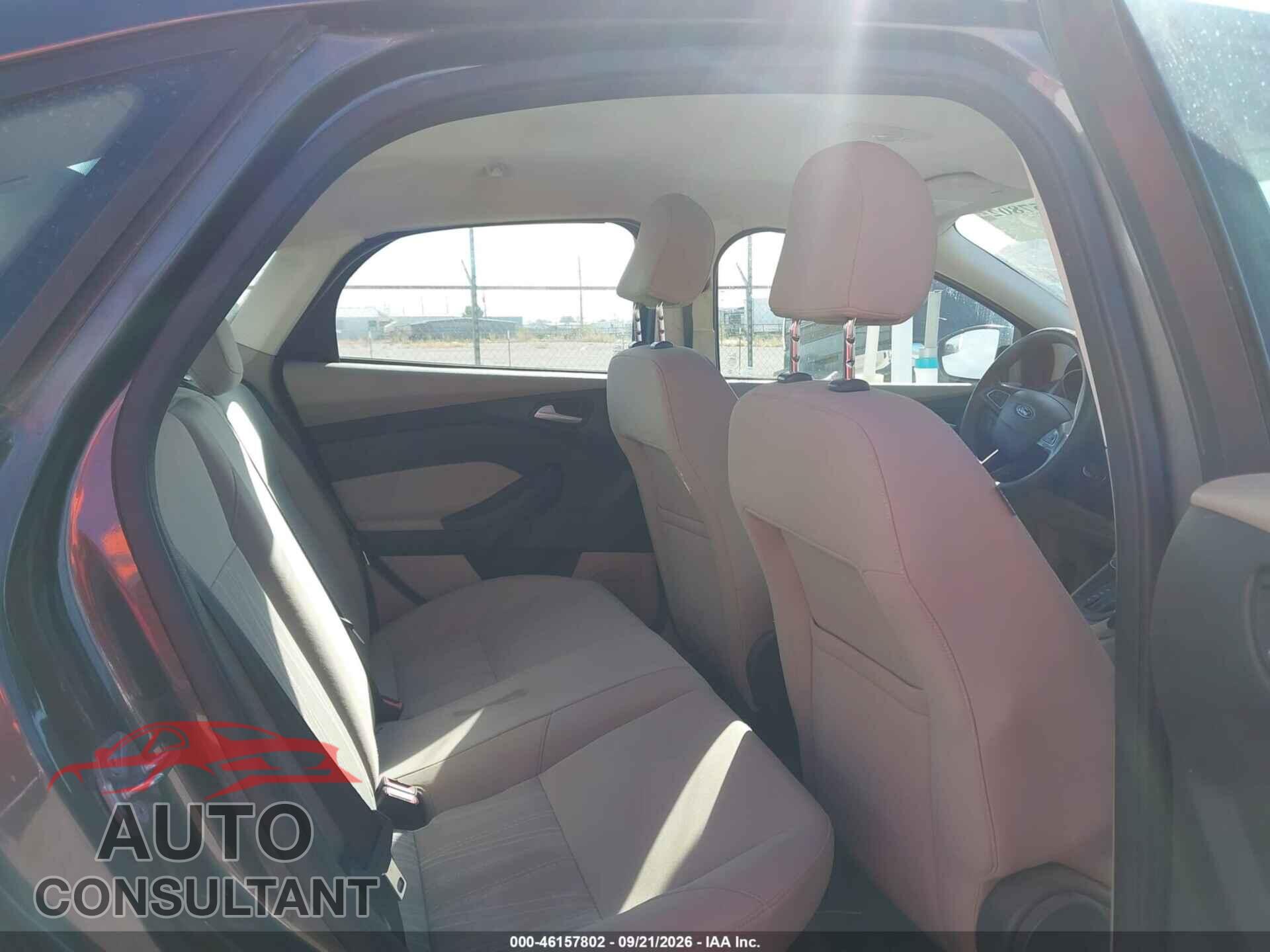 FORD FOCUS 2015 - 1FADP3F22FL293629