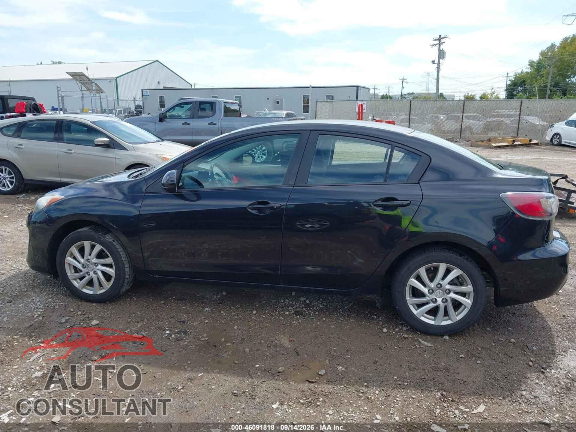 MAZDA MAZDA3 2012 - JM1BL1V86C1663138