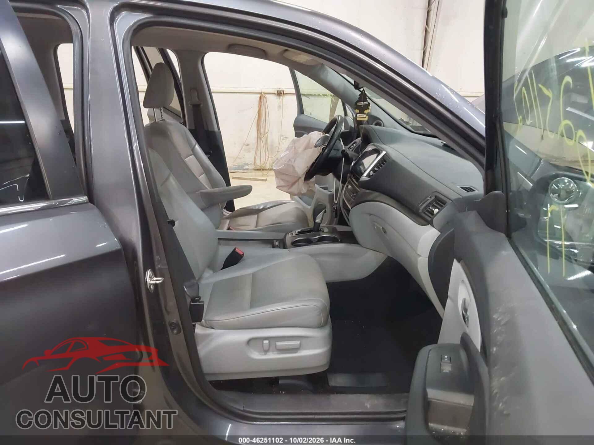 HONDA RIDGELINE 2017 - 5FPYK3F6XHB028211