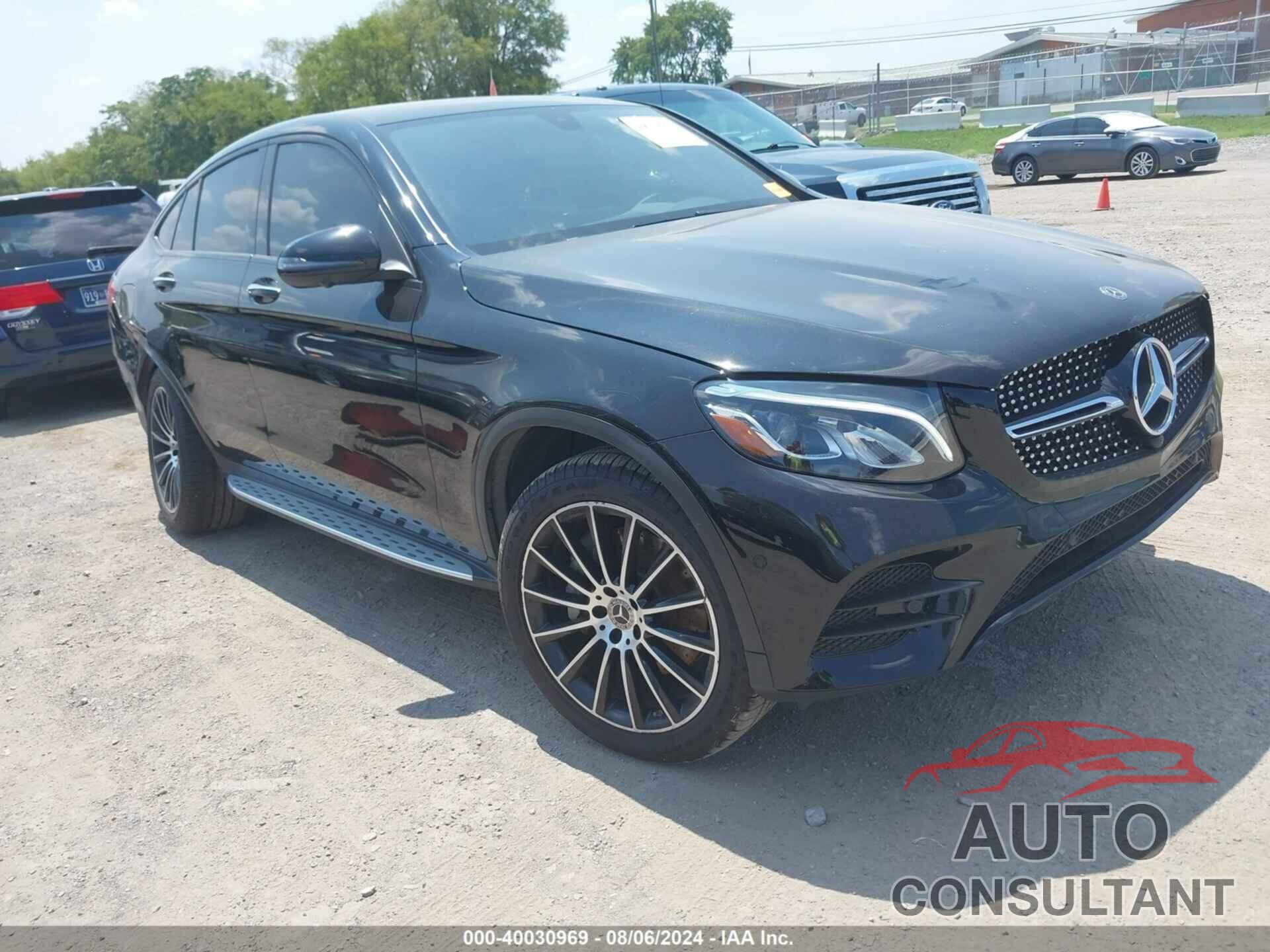 MERCEDES-BENZ GLC 300 COUPE 2019 - WDC0J4KB2KF641647