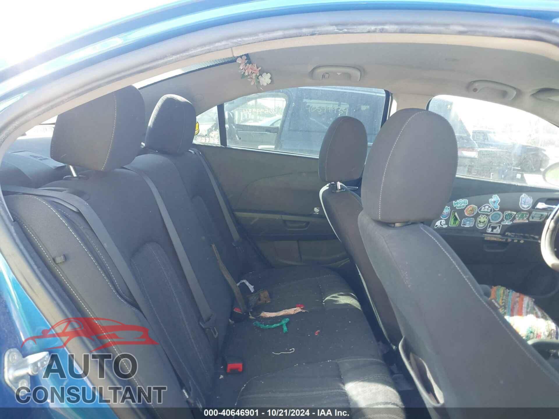 CHEVROLET SONIC 2017 - 1G1JD5SH4H4168004