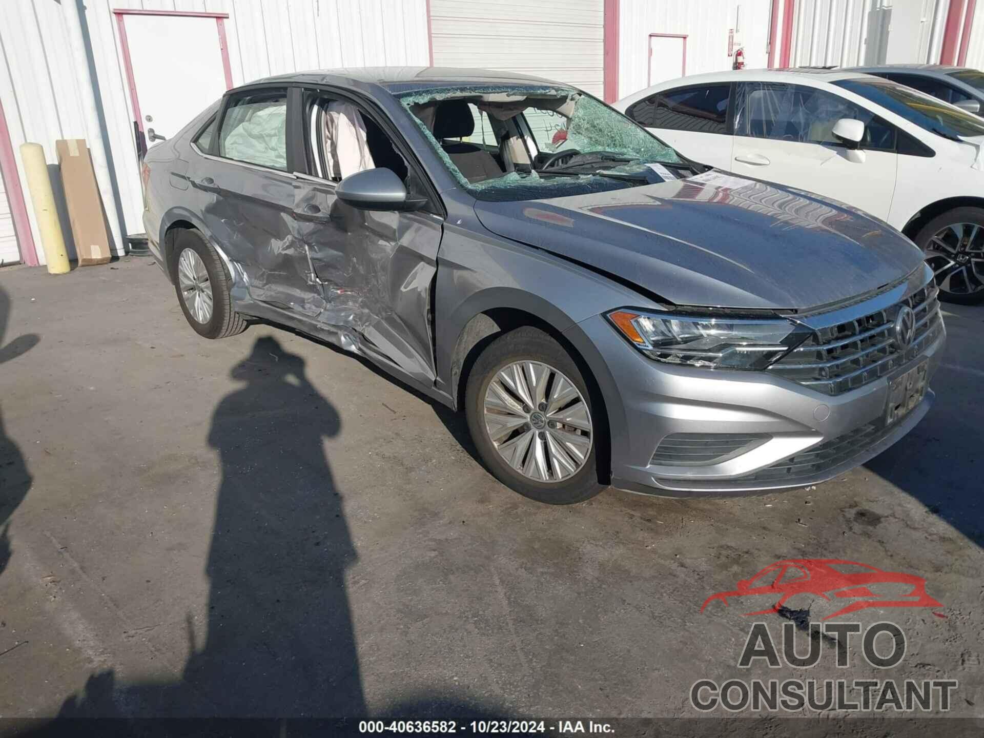 VOLKSWAGEN JETTA 2019 - 3VWC57BU4KM228720