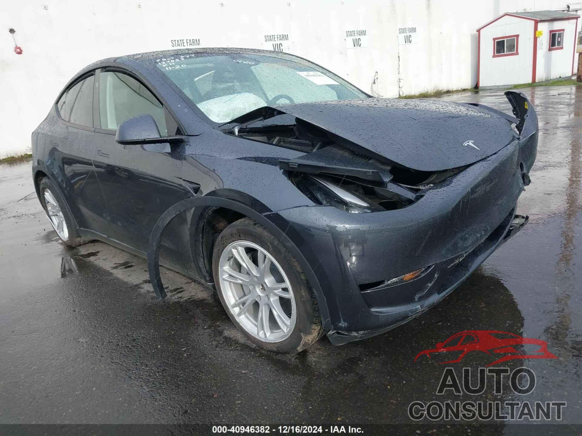 TESLA MODEL Y 2024 - 7SAYGDEE2RF073043