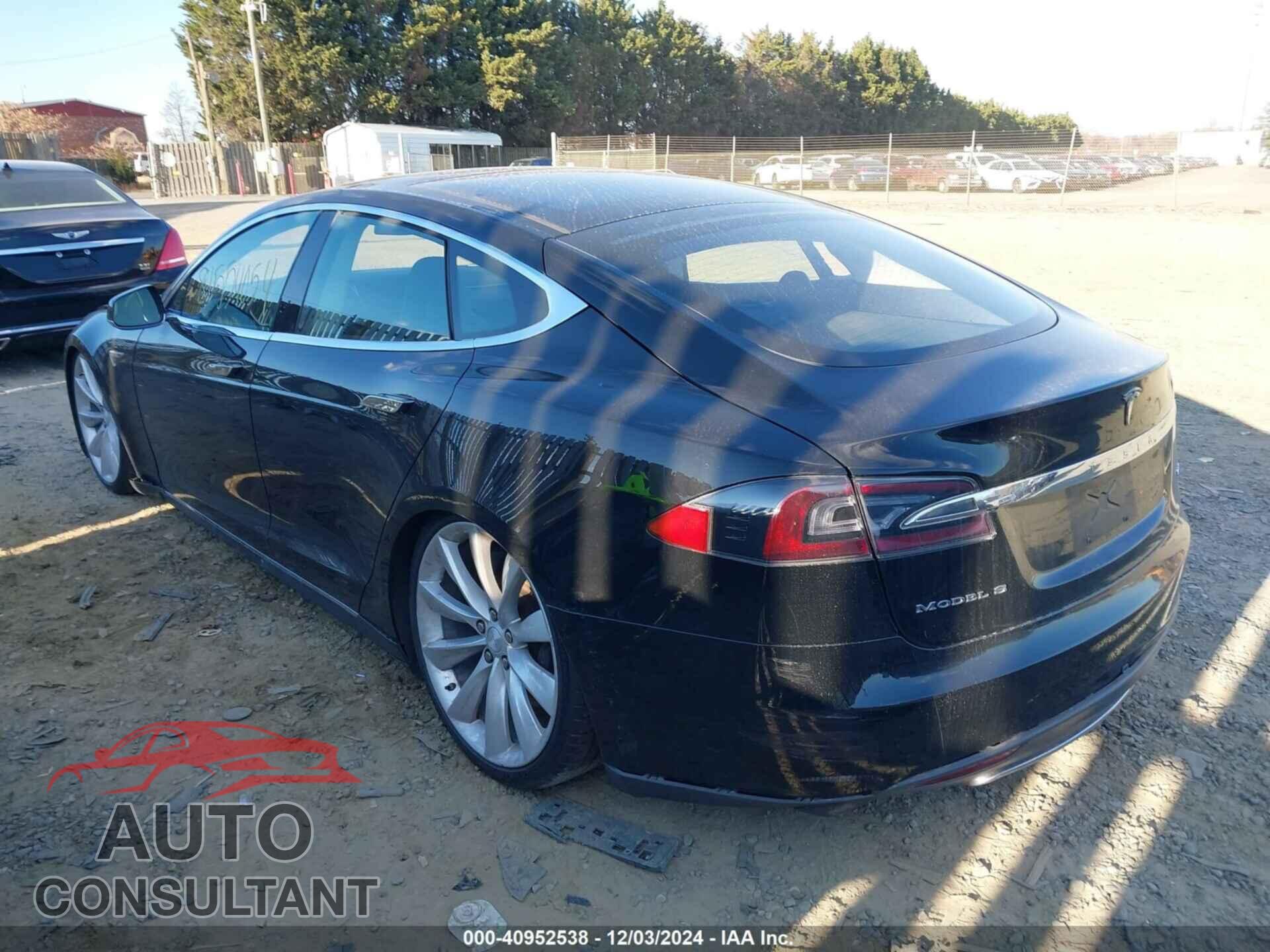 TESLA MODEL S 2013 - 5YJSA1DP4DFP07404