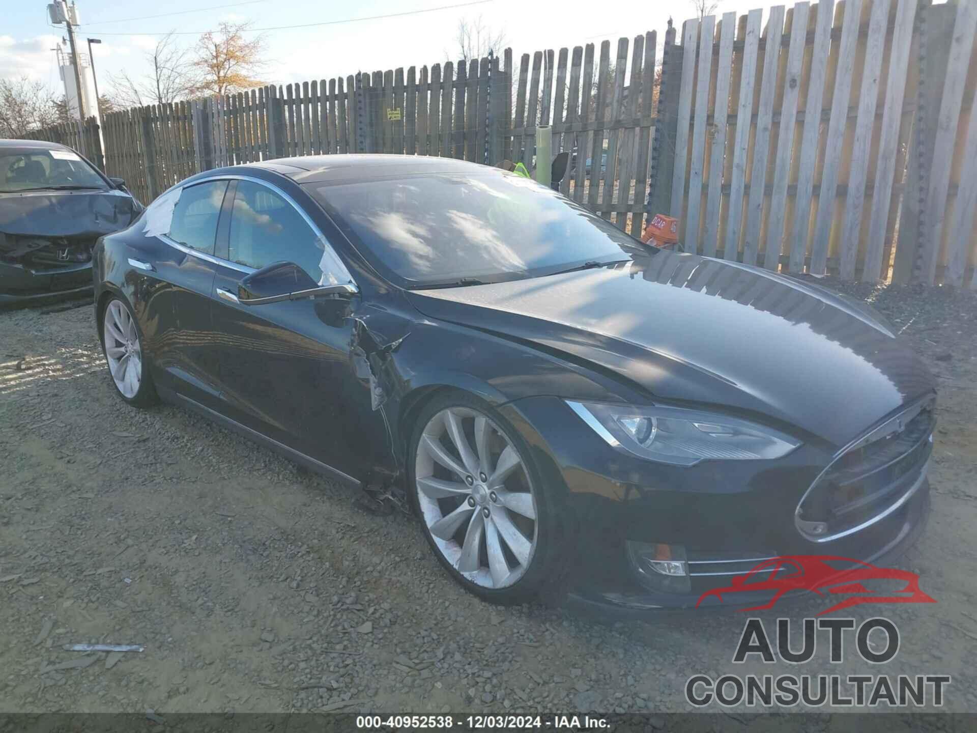 TESLA MODEL S 2013 - 5YJSA1DP4DFP07404