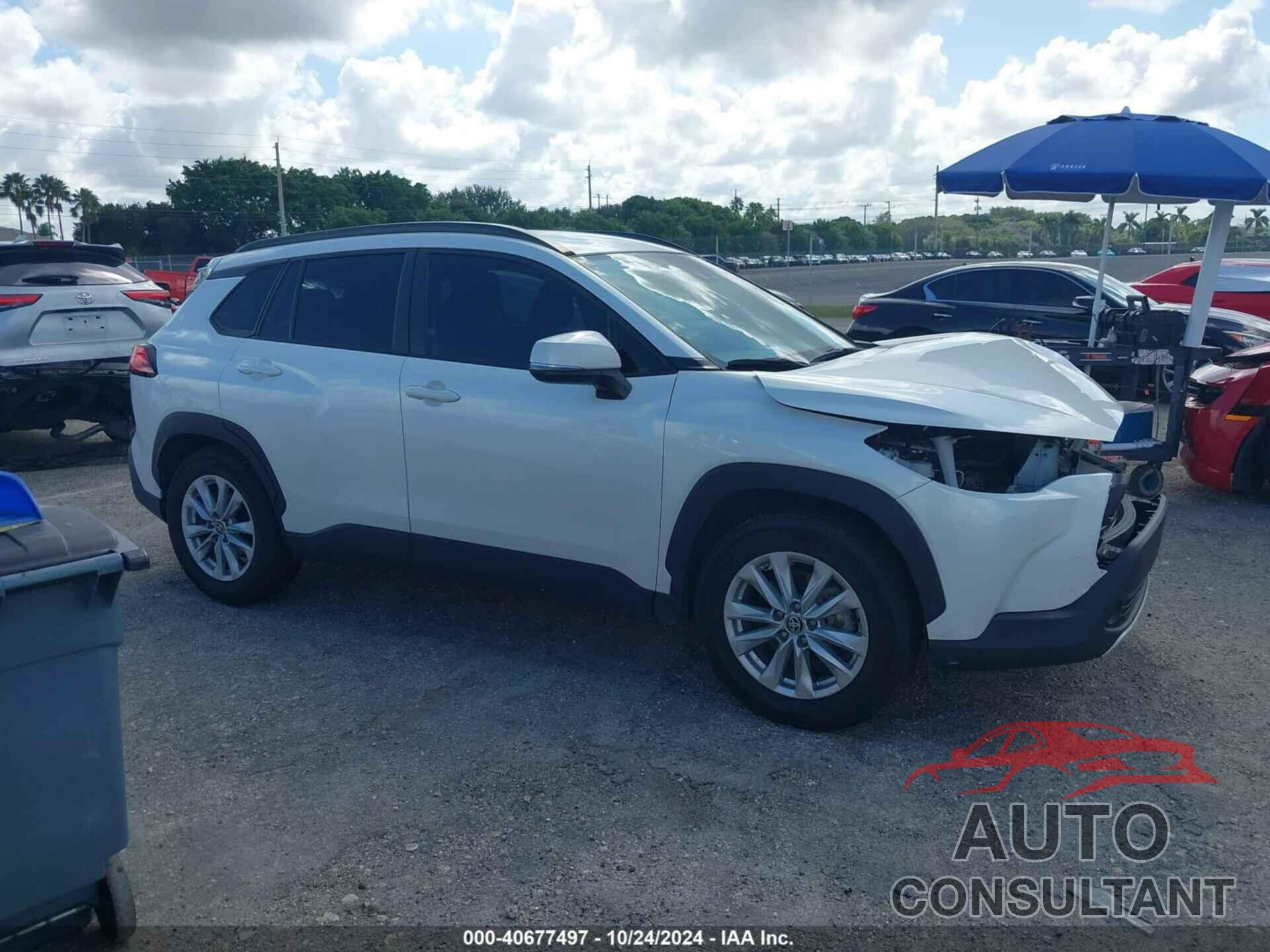 TOYOTA COROLLA CROSS 2022 - 7MUCAAAG7NV032210