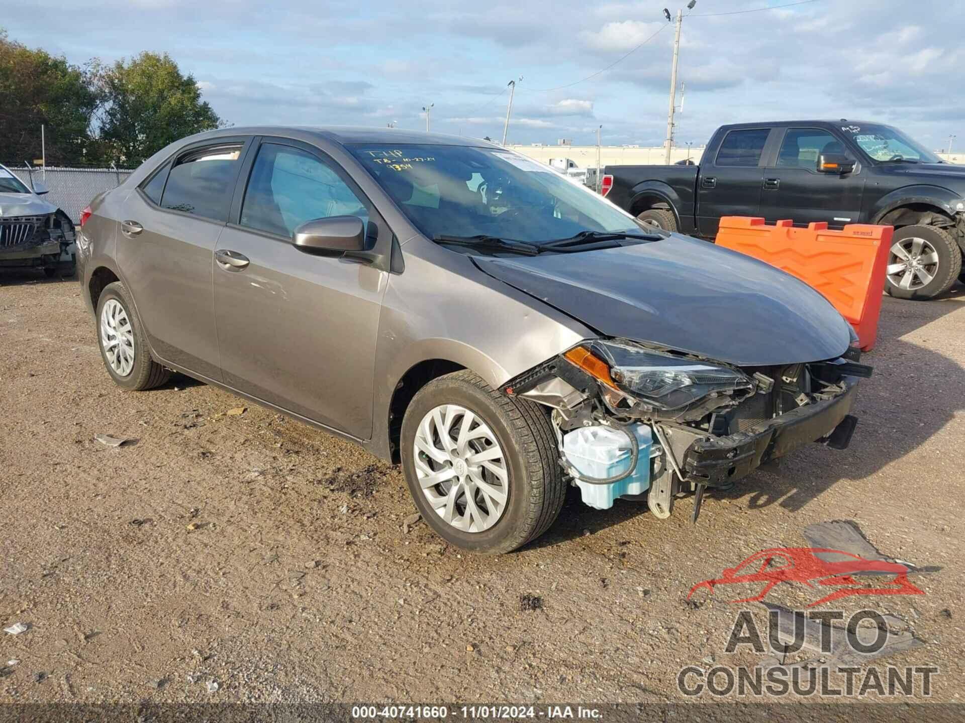 TOYOTA COROLLA 2018 - 2T1BURHE2JC052531