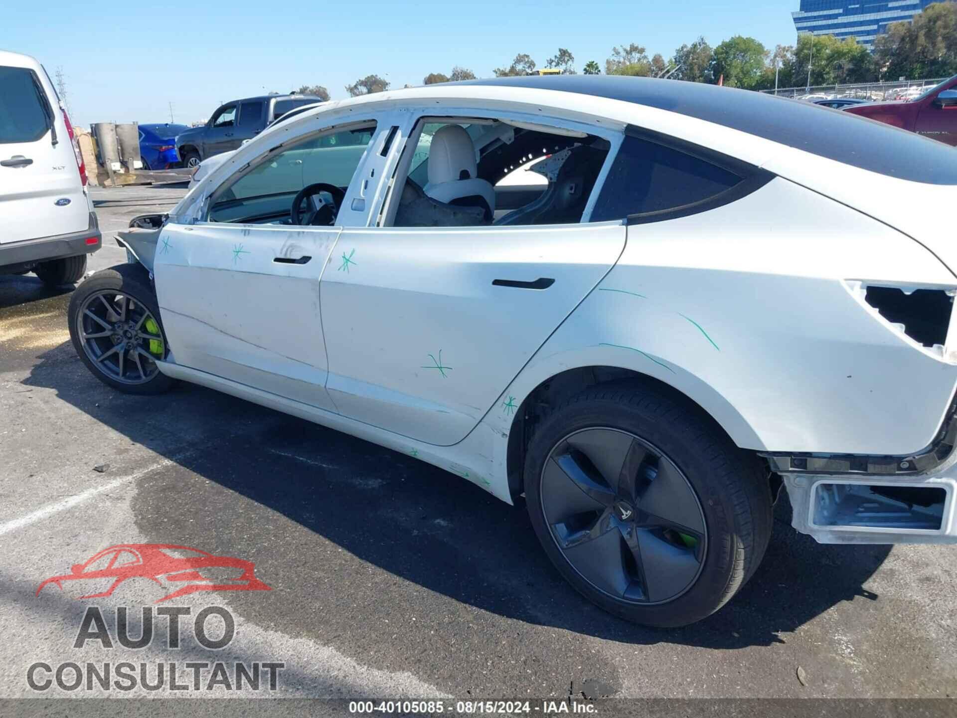TESLA MODEL 3 2018 - 5YJ3E1EB5JF112939