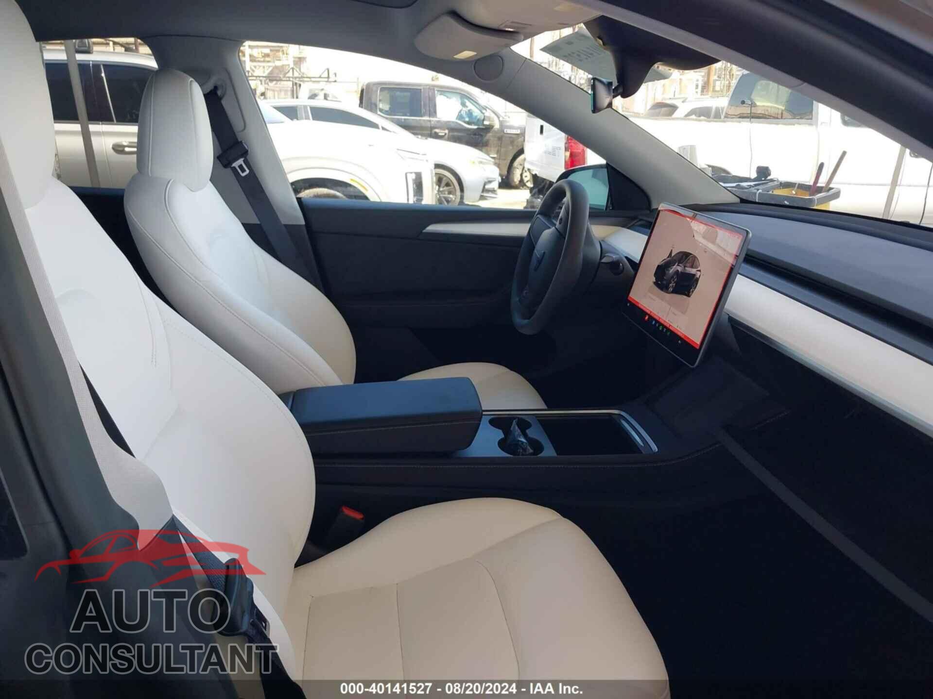 TESLA MODEL Y 2024 - 7SAYGDEDXRF048124