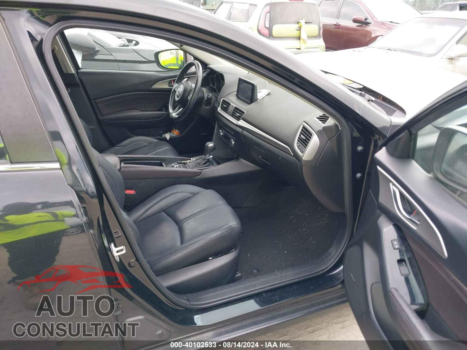 MAZDA 3 2017 - 3MZBN1V73HM143858