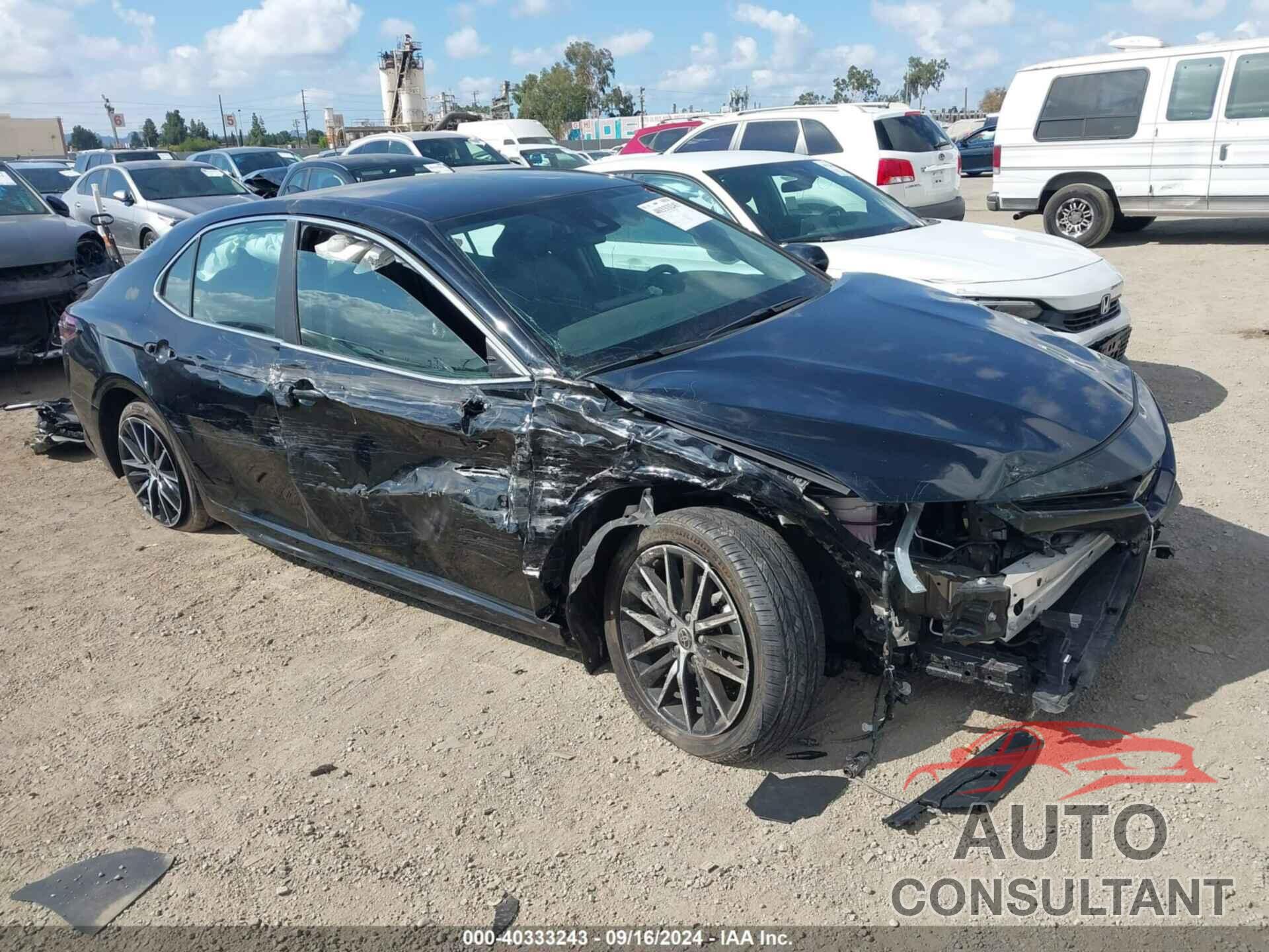 TOYOTA CAMRY 2022 - 4T1G11AK6NU633647
