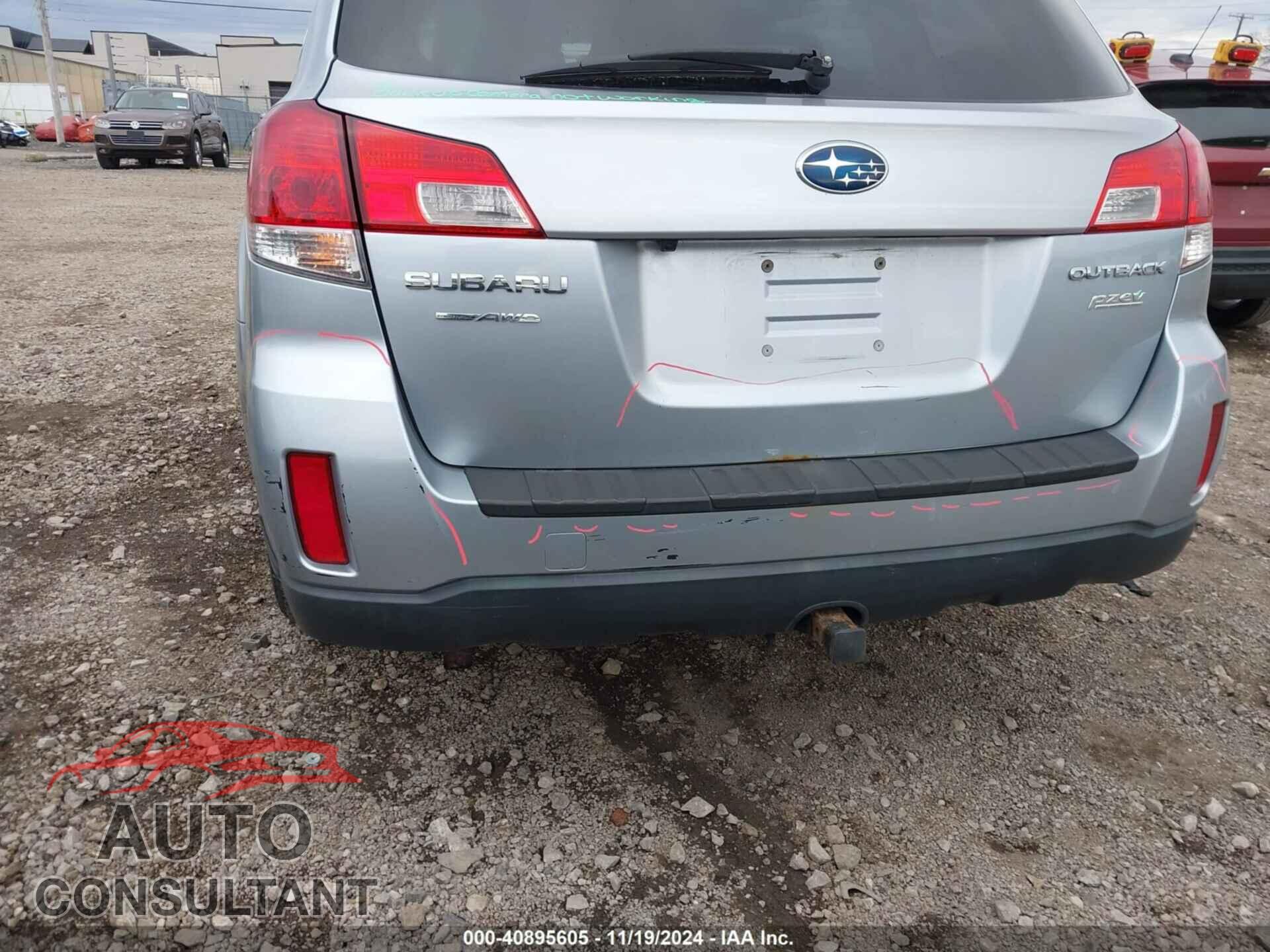 SUBARU OUTBACK 2013 - 4S4BRBLC8D3301406