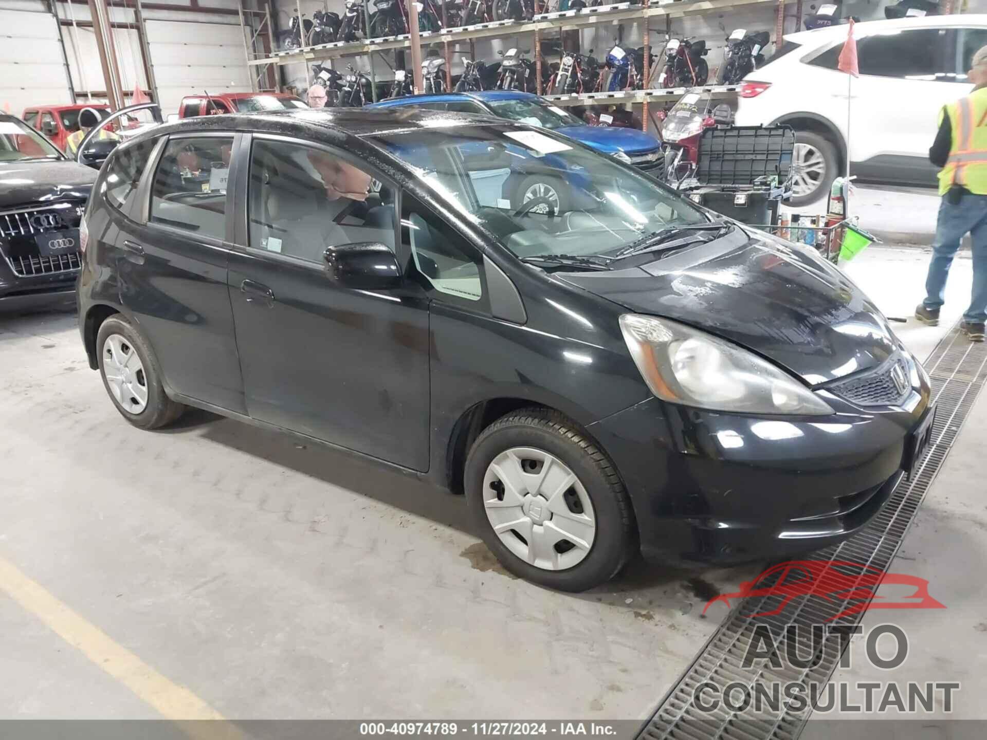 HONDA FIT 2013 - JHMGE8H30DC024282