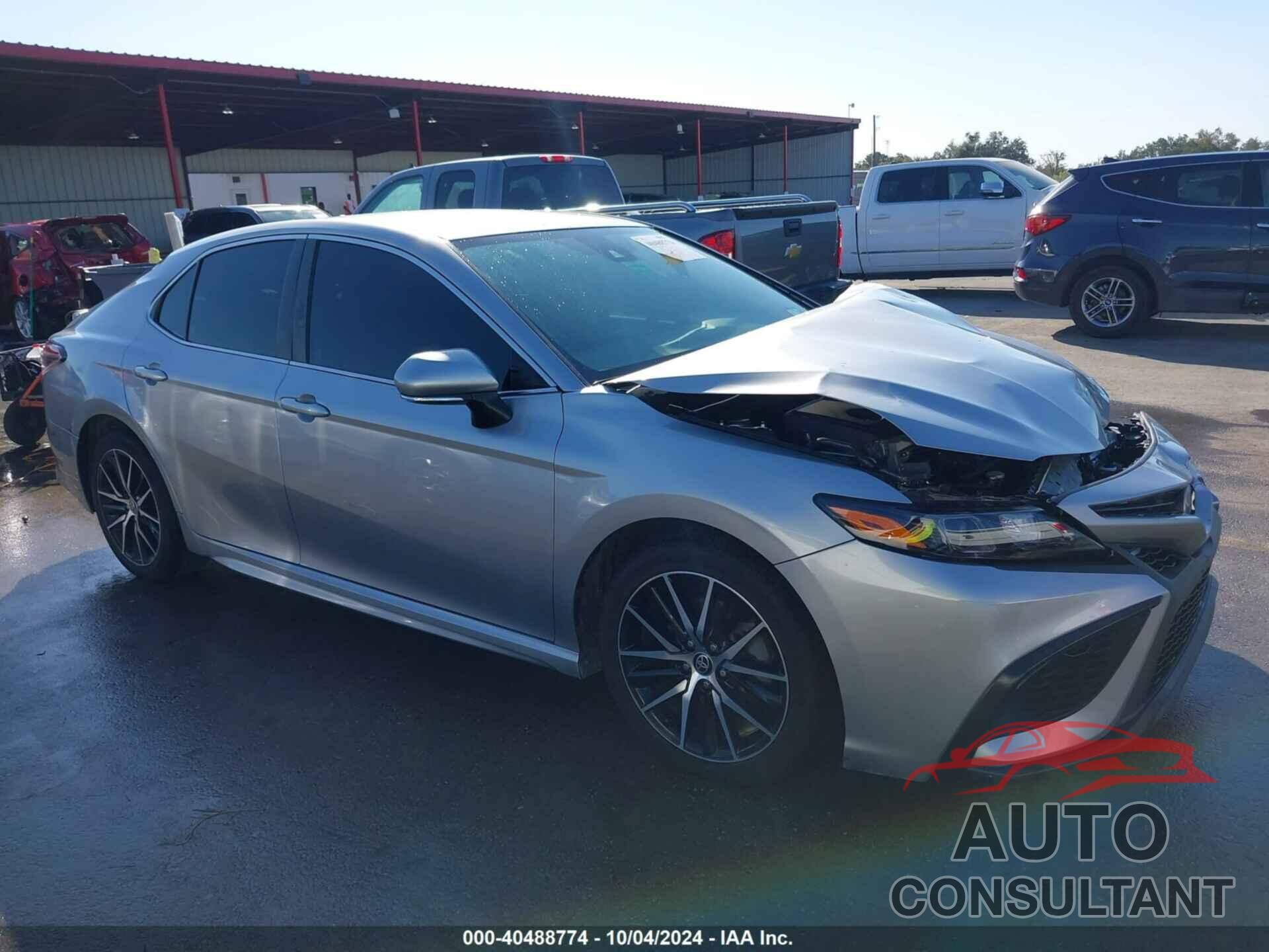 TOYOTA CAMRY 2022 - 4T1G11AK1NU617601