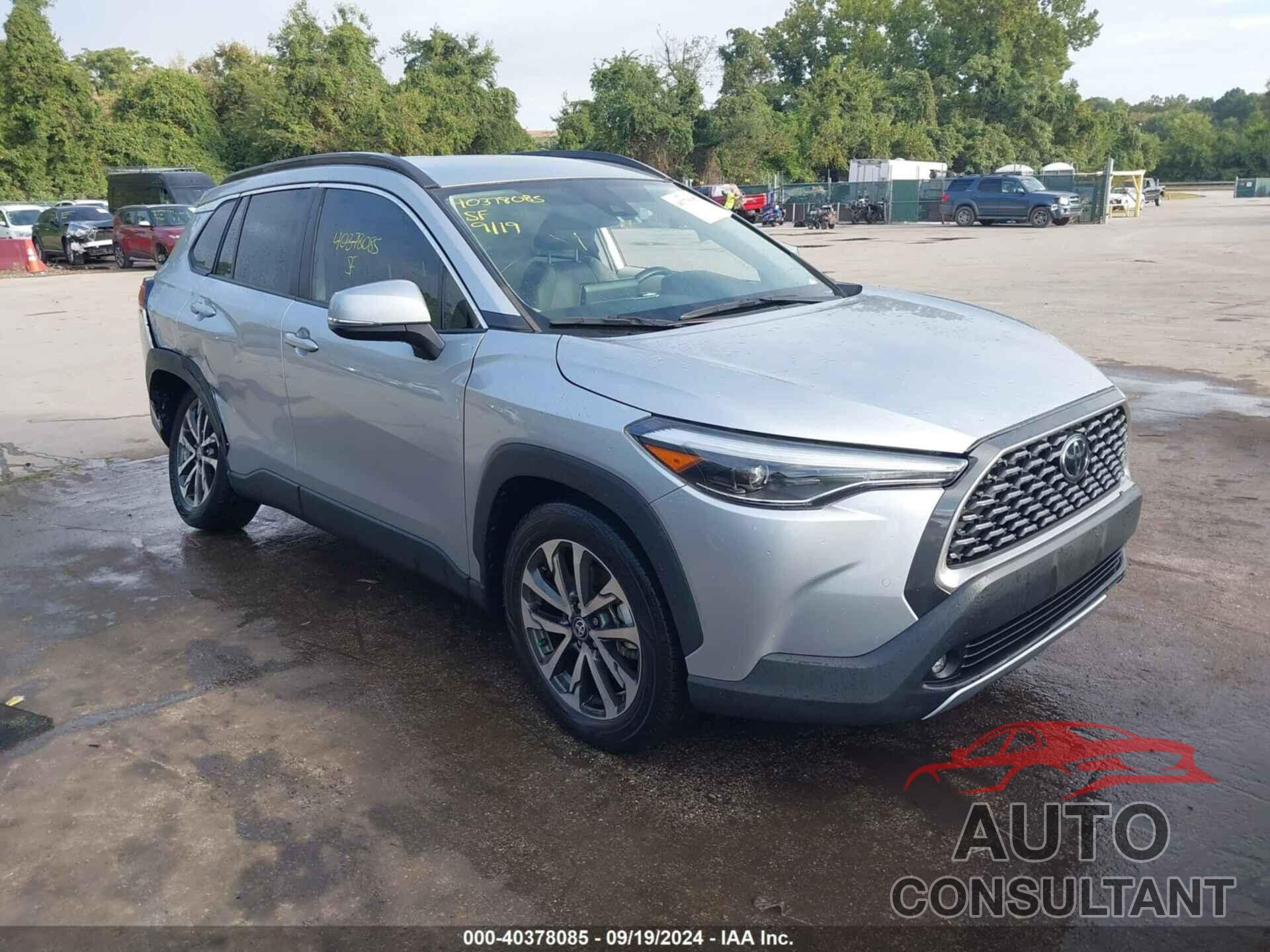 TOYOTA COROLLA CROSS 2022 - 7MUEAABG8NV007498