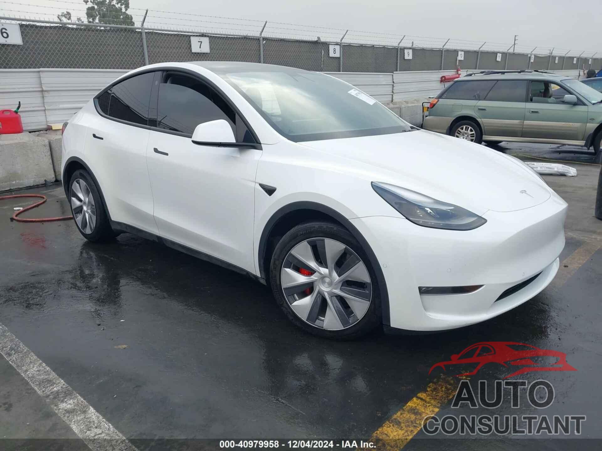 TESLA MODEL Y 2022 - 7SAYGDEF8NF350491