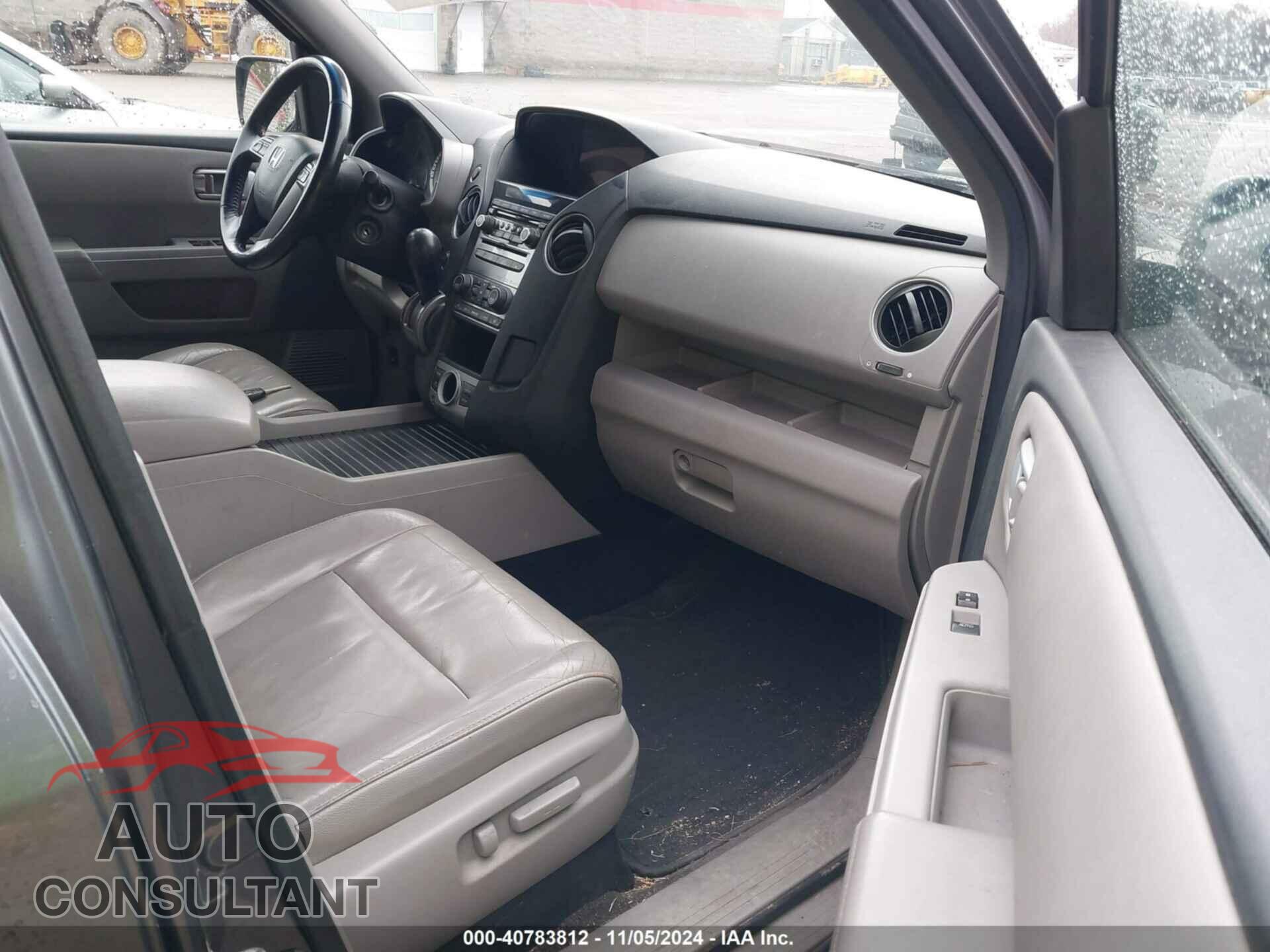 HONDA PILOT 2012 - 5FNYF4H63CB028981