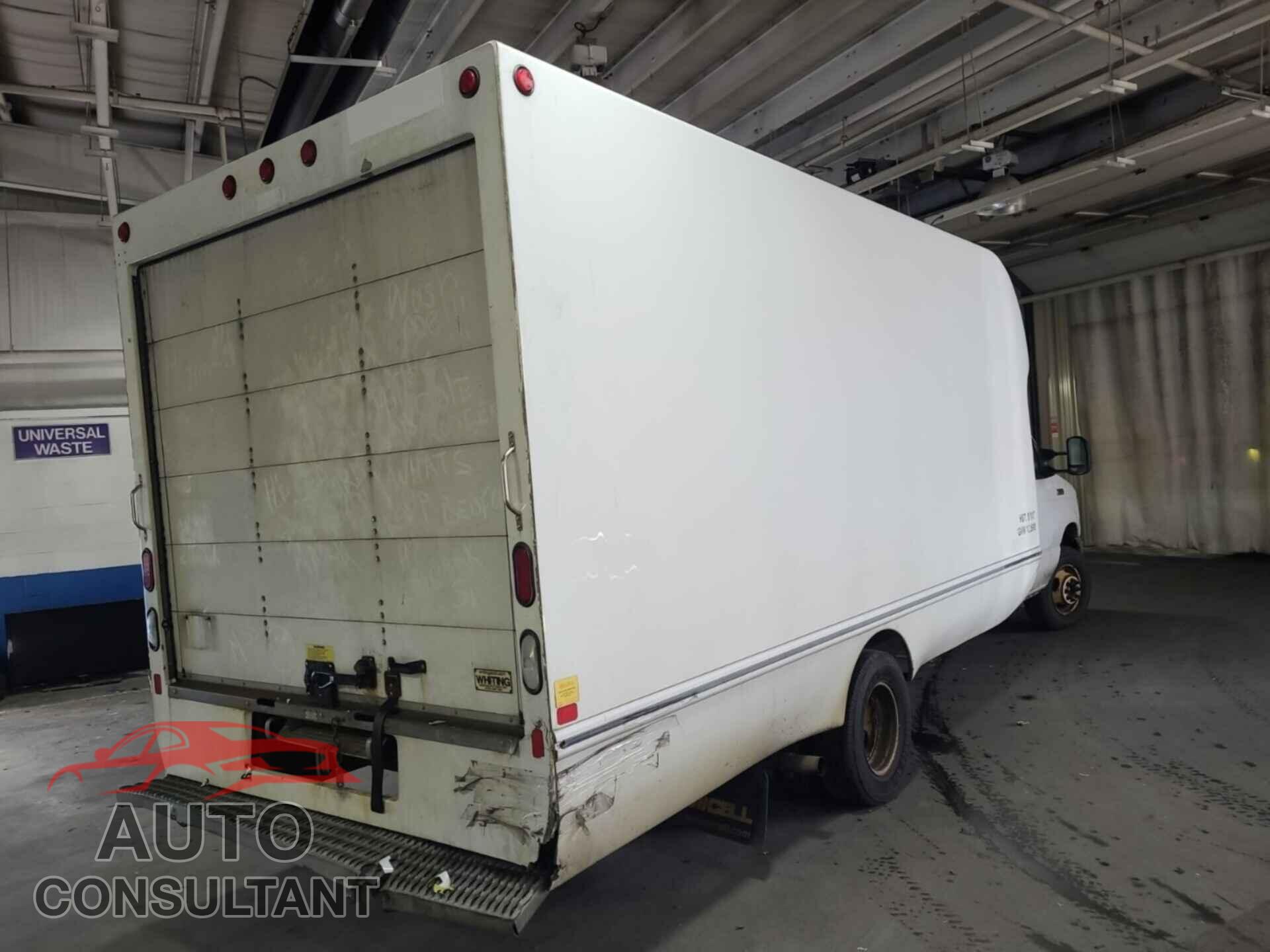 FORD ECONOLINE 2017 - 1FDWE3FSXHDC01040