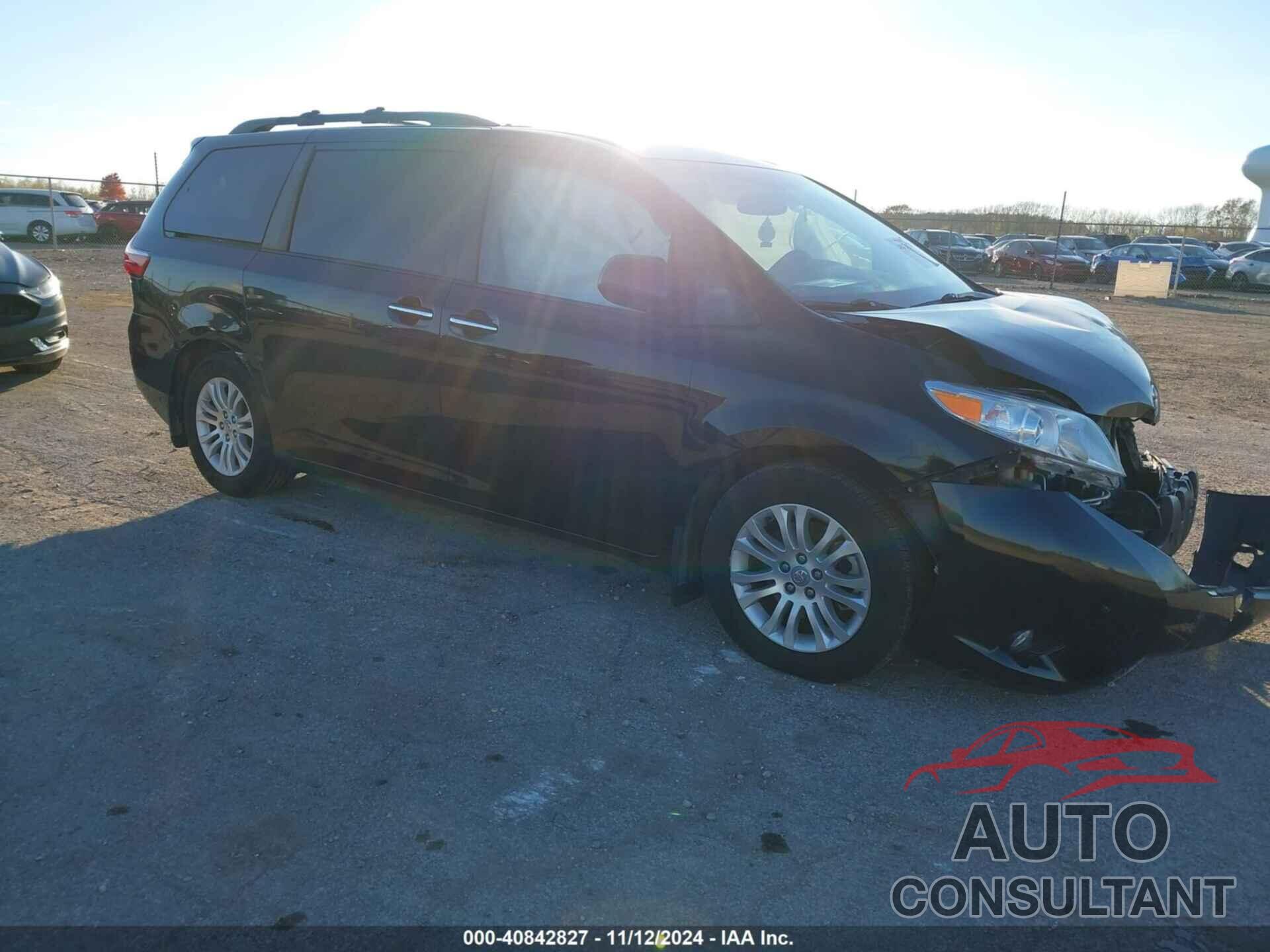 TOYOTA SIENNA 2015 - 5TDYK3DC1FS617884