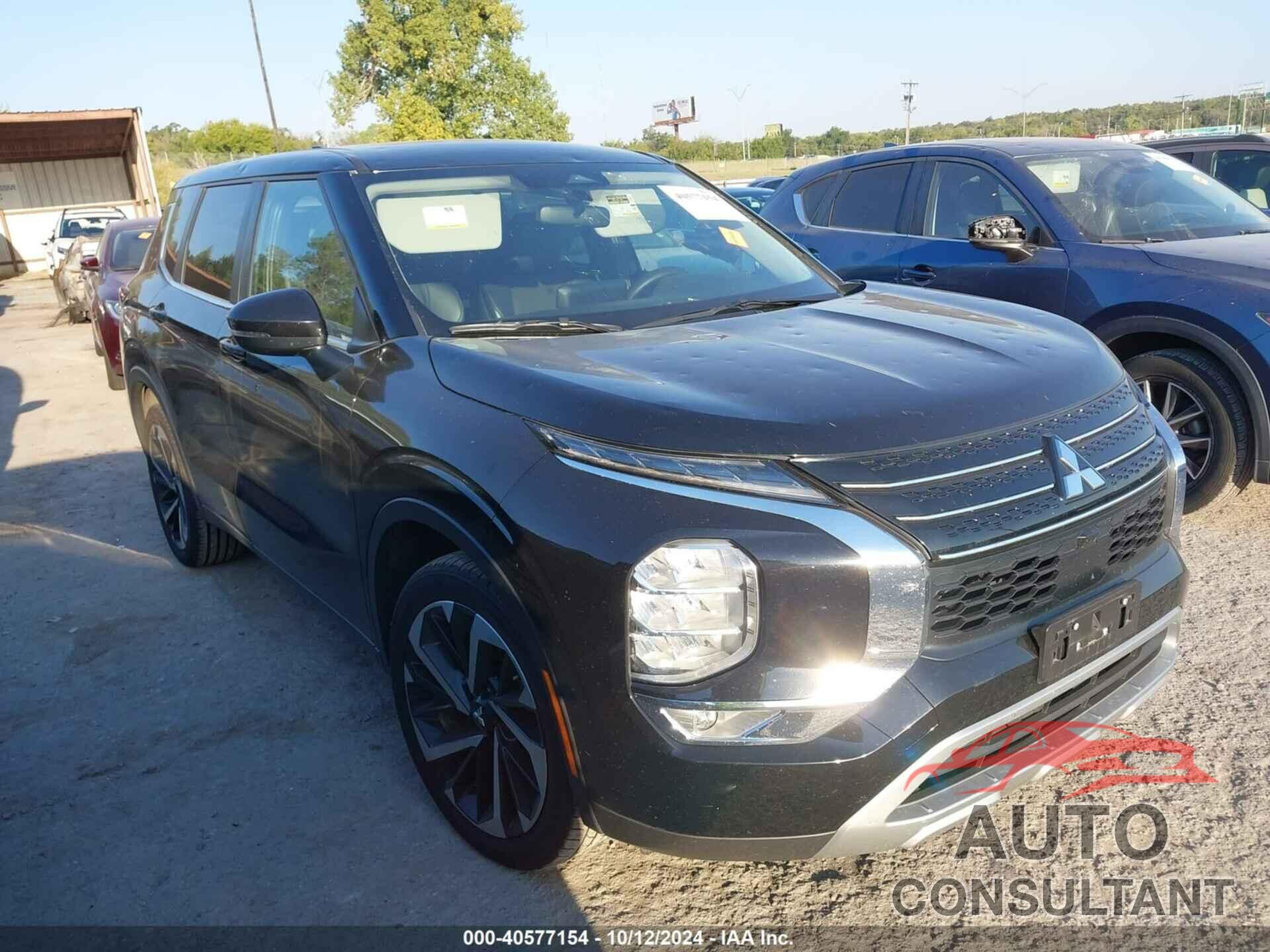 MITSUBISHI OUTLANDER 2023 - JA4J3UA8XPZ029870