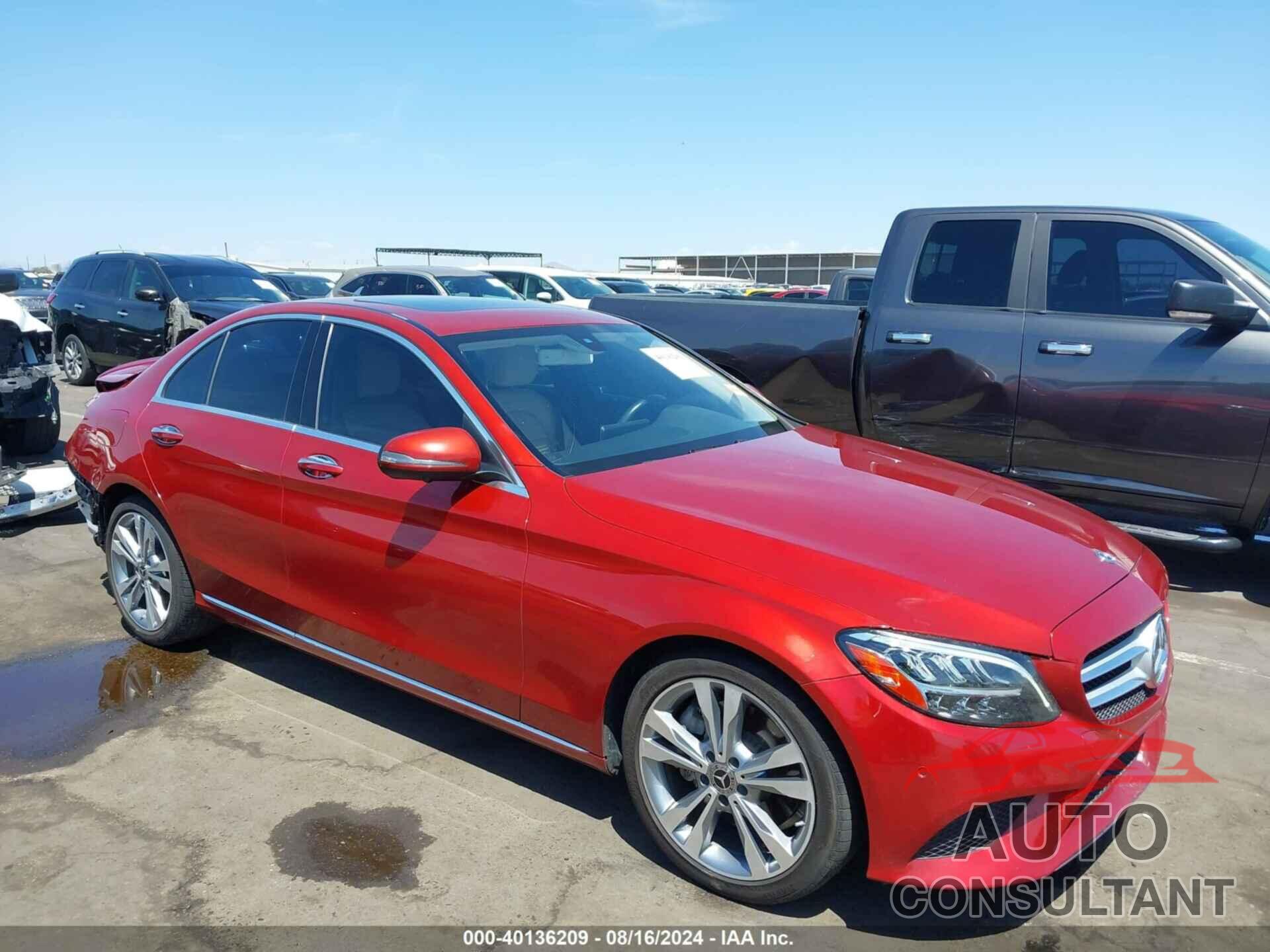 MERCEDES-BENZ C 300 2019 - 55SWF8DB9KU297629