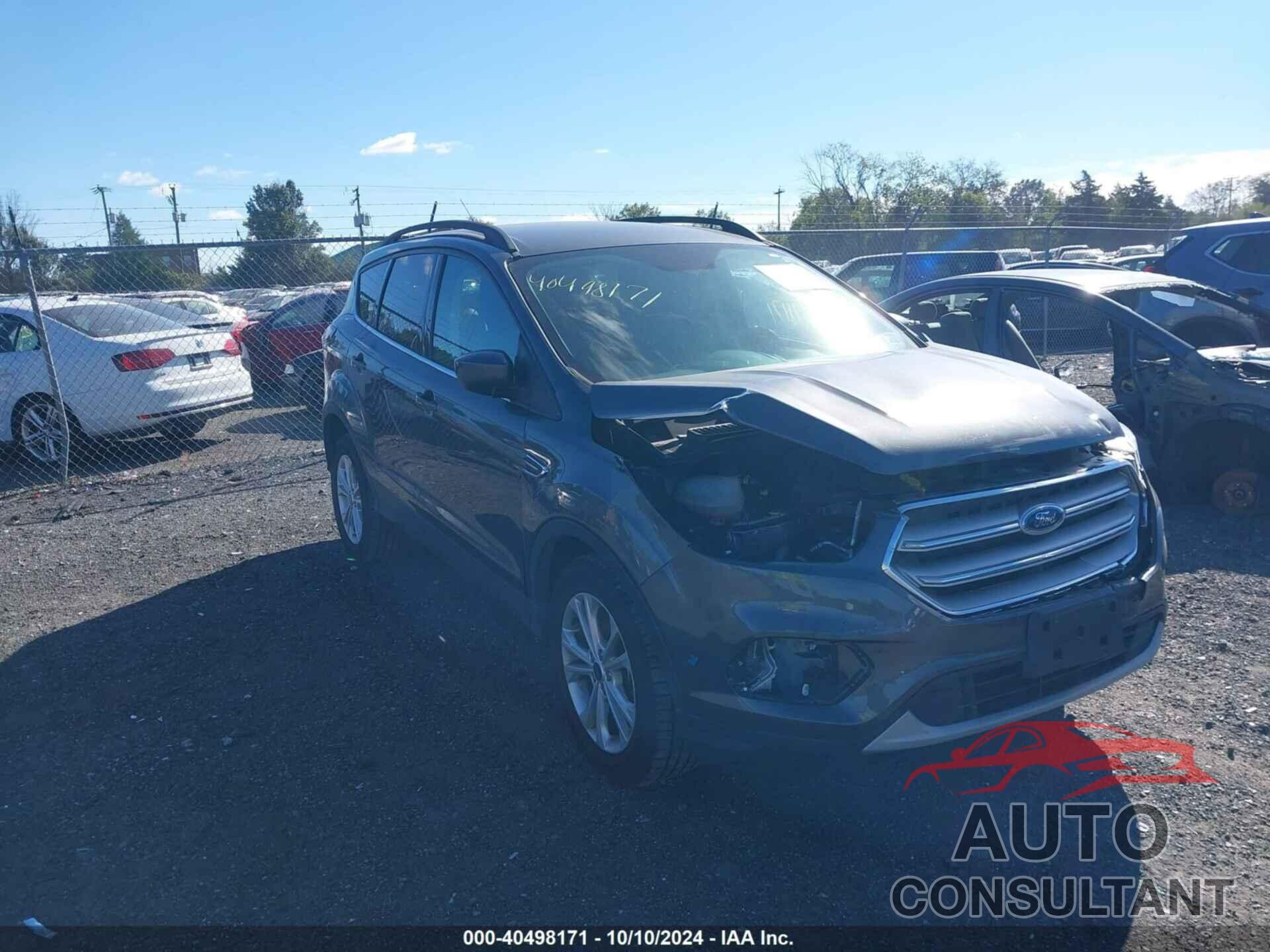 FORD ESCAPE 2018 - 1FMCU0GD7JUD26524