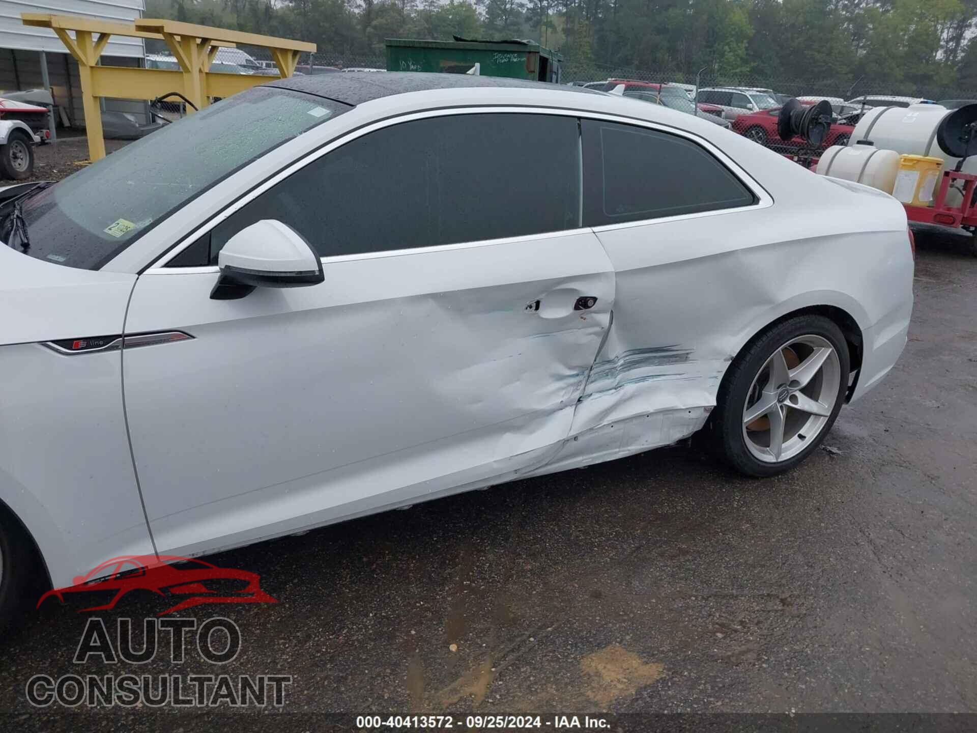 AUDI A5 2019 - WAUTNAF56KA037295