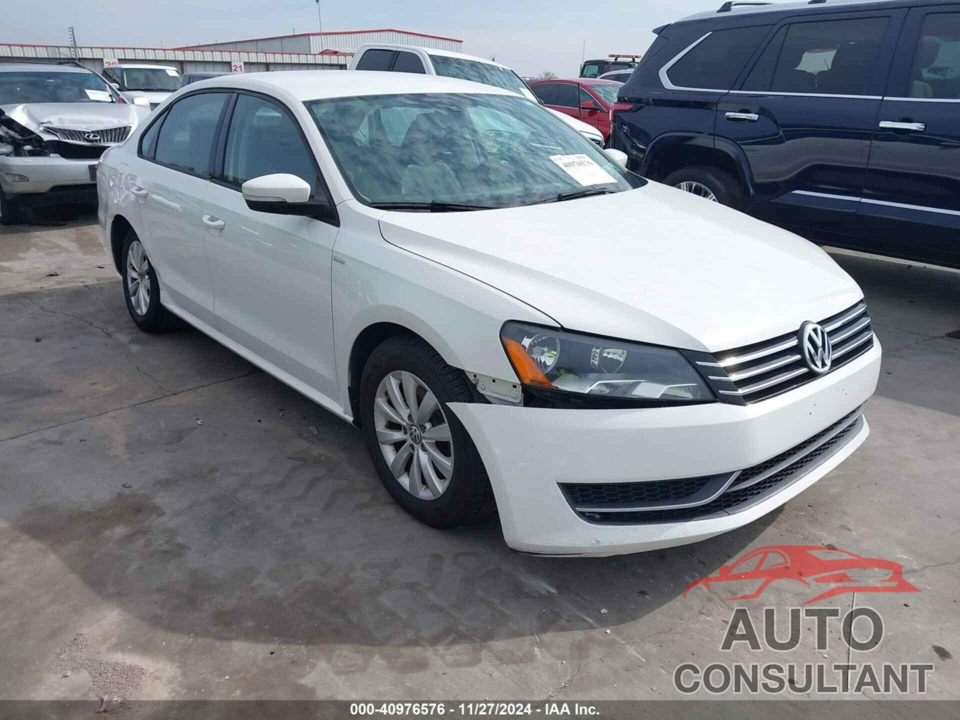 VOLKSWAGEN PASSAT 2013 - 1VWAP7A30DC133621