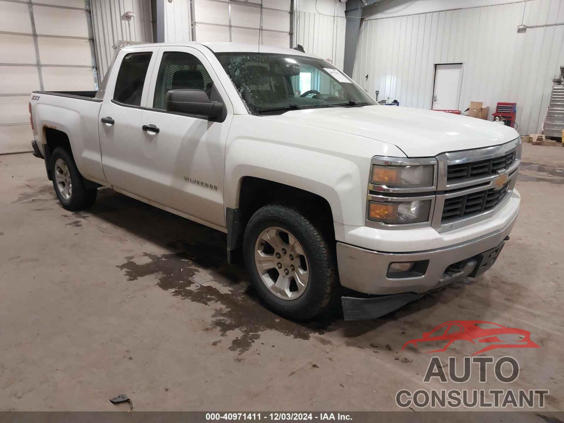 CHEVROLET SILVERADO 1500 2014 - 1GCVKREC3EZ170654