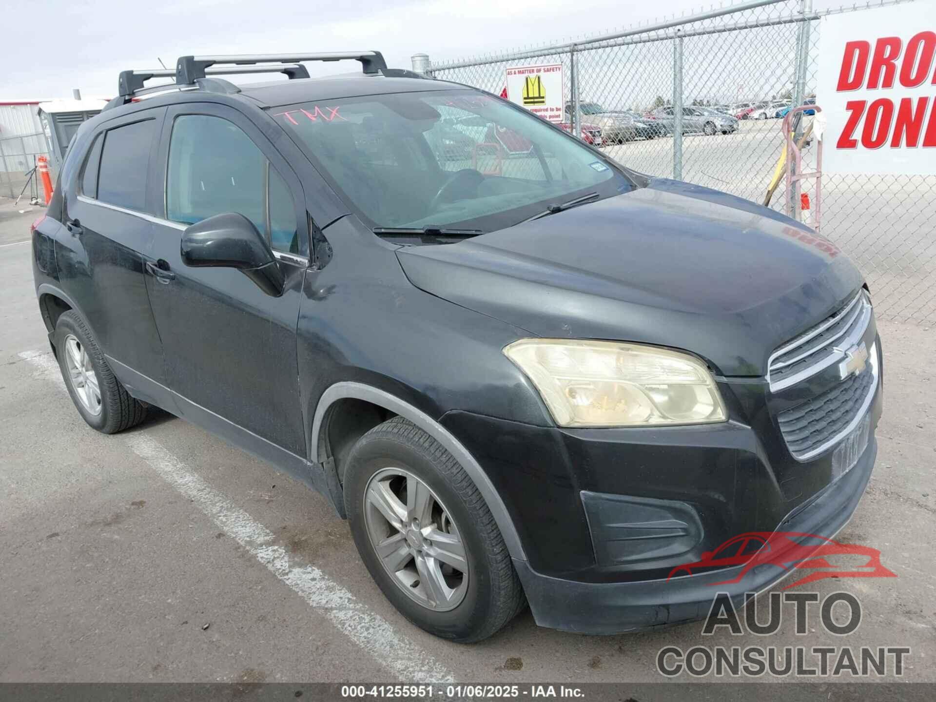 CHEVROLET TRAX 2015 - 3GNCJRSB5FL237325