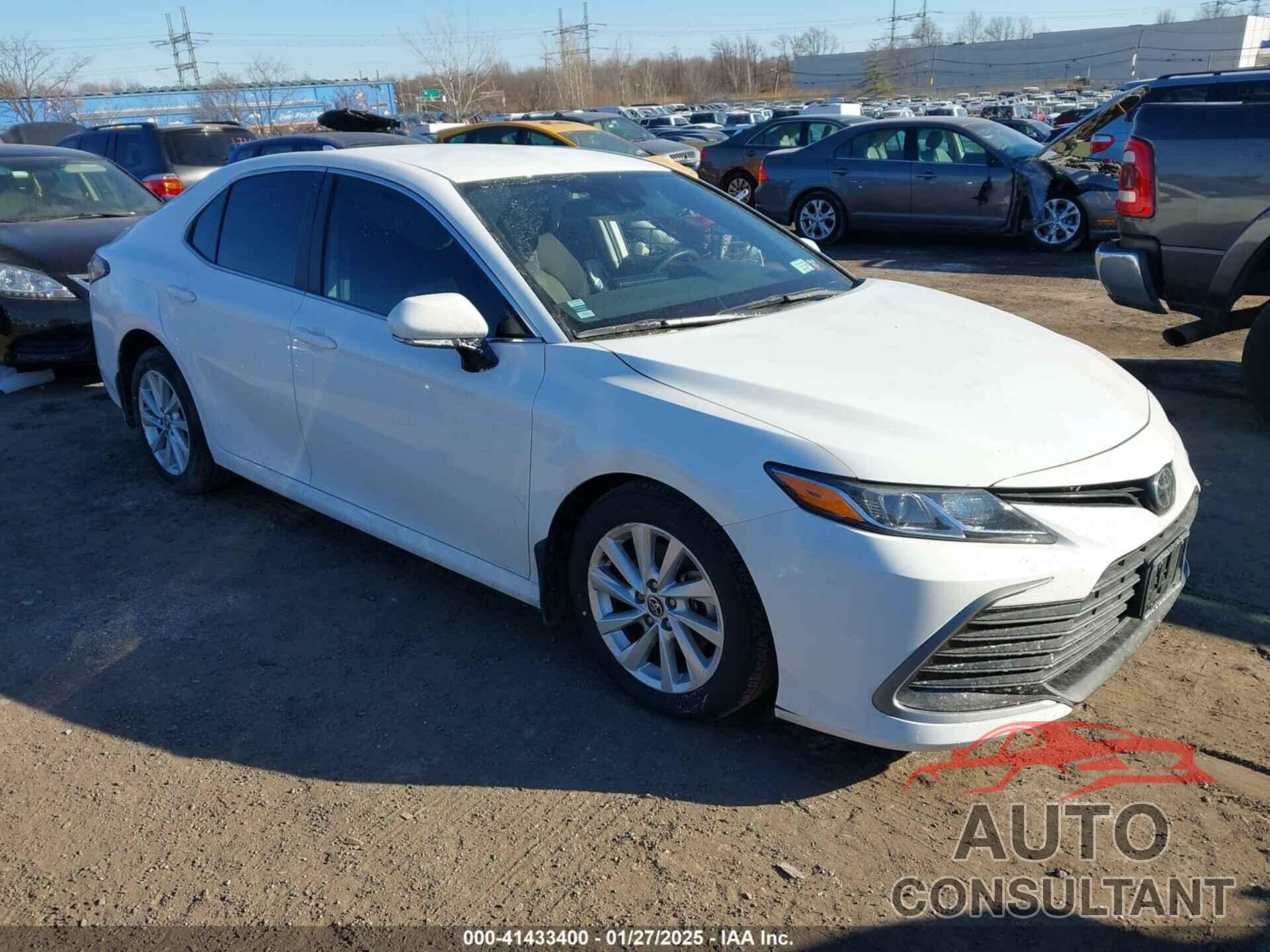 TOYOTA CAMRY 2023 - 4T1C11AK2PU181360