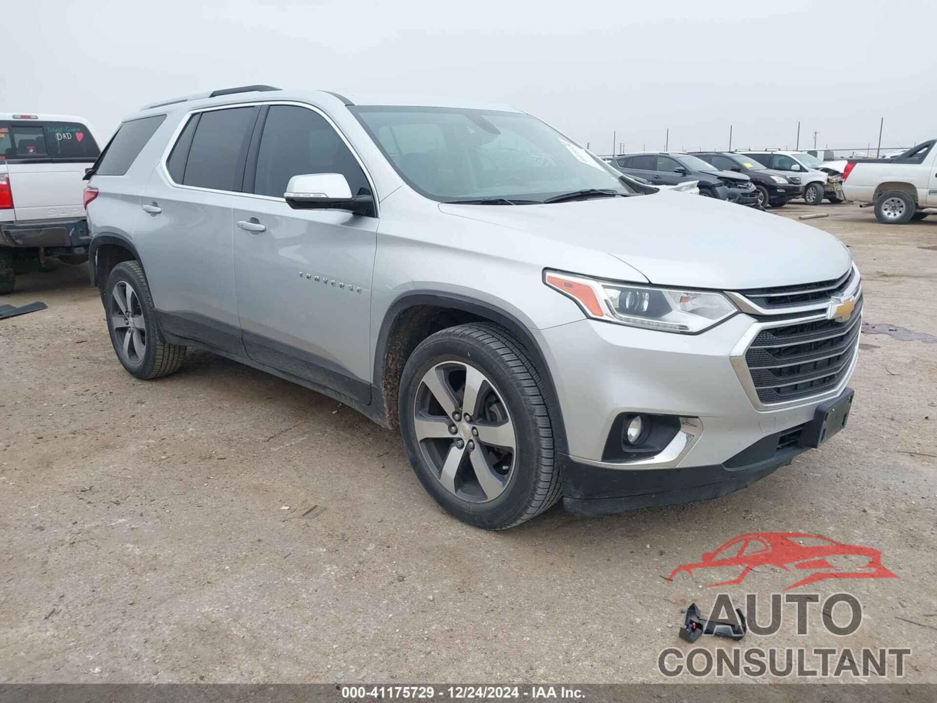 CHEVROLET TRAVERSE 2018 - 1GNERHKW6JJ174556