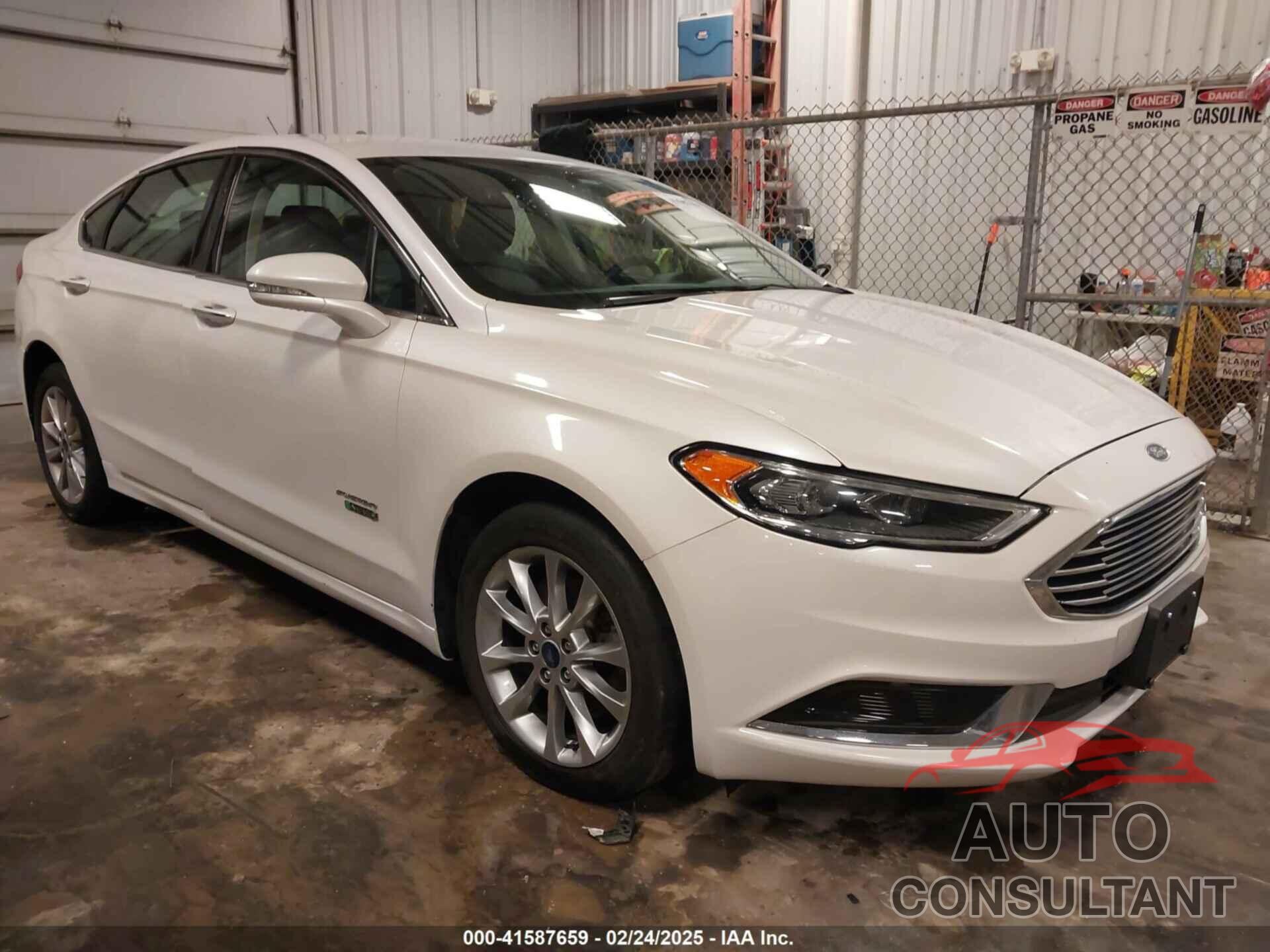 FORD FUSION ENERGI 2018 - 3FA6P0PU9JR264257
