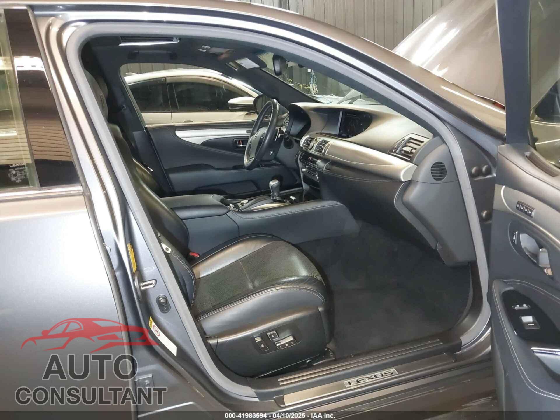 LEXUS LS 460 2014 - JTHCL5EF4E5020064