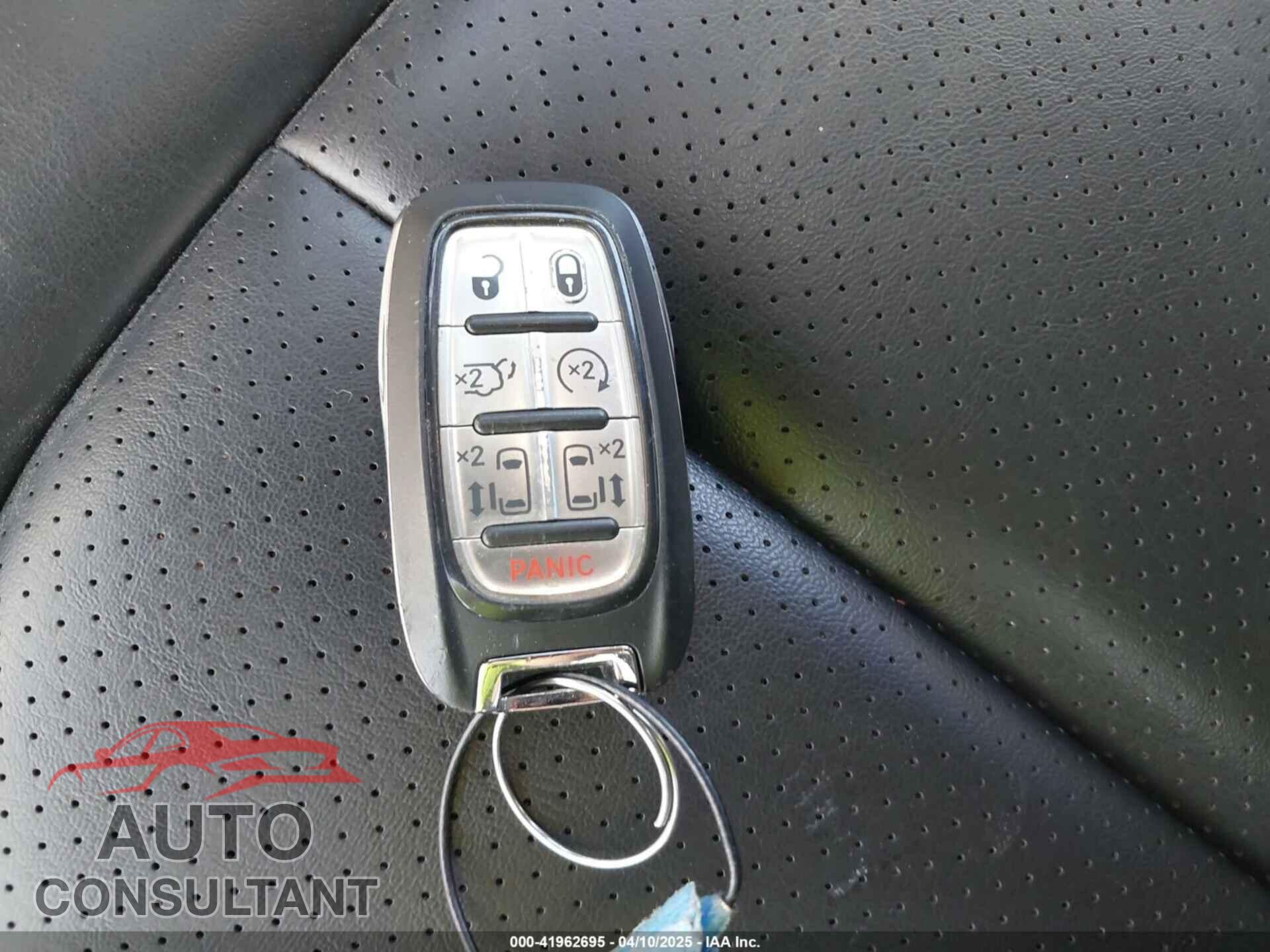 CHRYSLER PACIFICA 2023 - 2C4RC1BG8PR560606