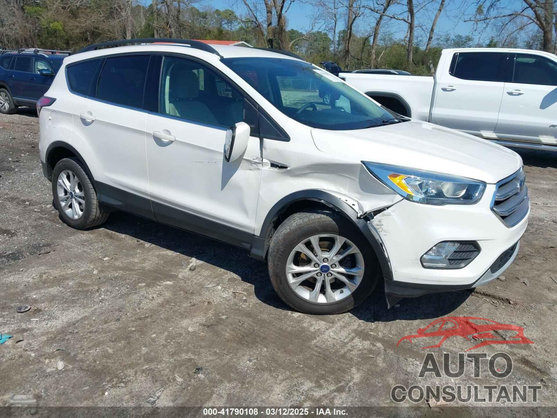 FORD ESCAPE 2017 - 1FMCU0GD1HUA87904