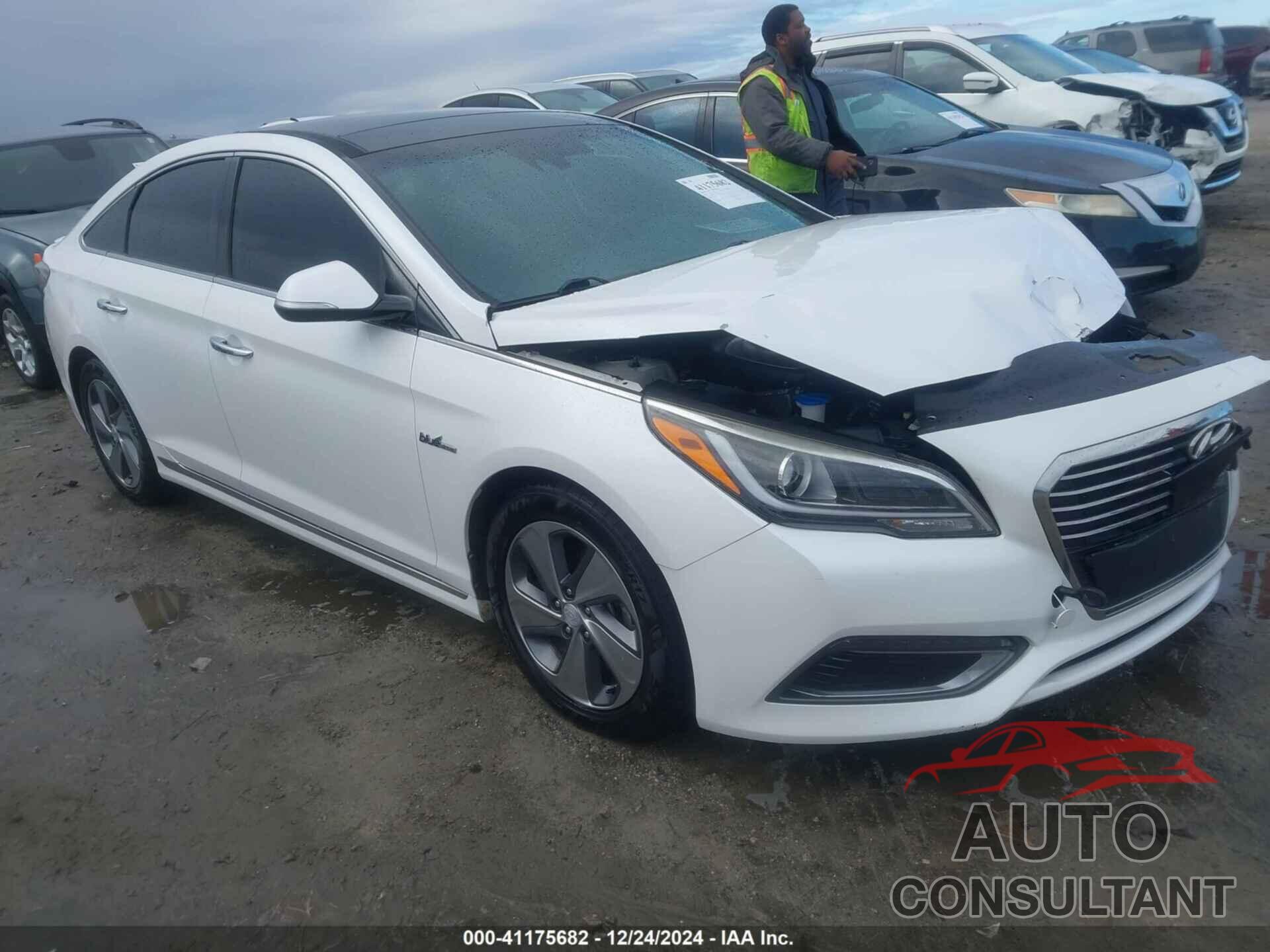 HYUNDAI SONATA HYBRID 2016 - KMHE34L12GA027550