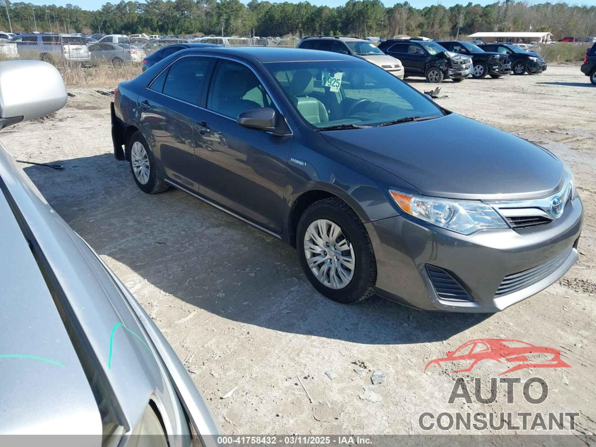 TOYOTA CAMRY HYBRID 2014 - 4T1BD1FK6EU131005