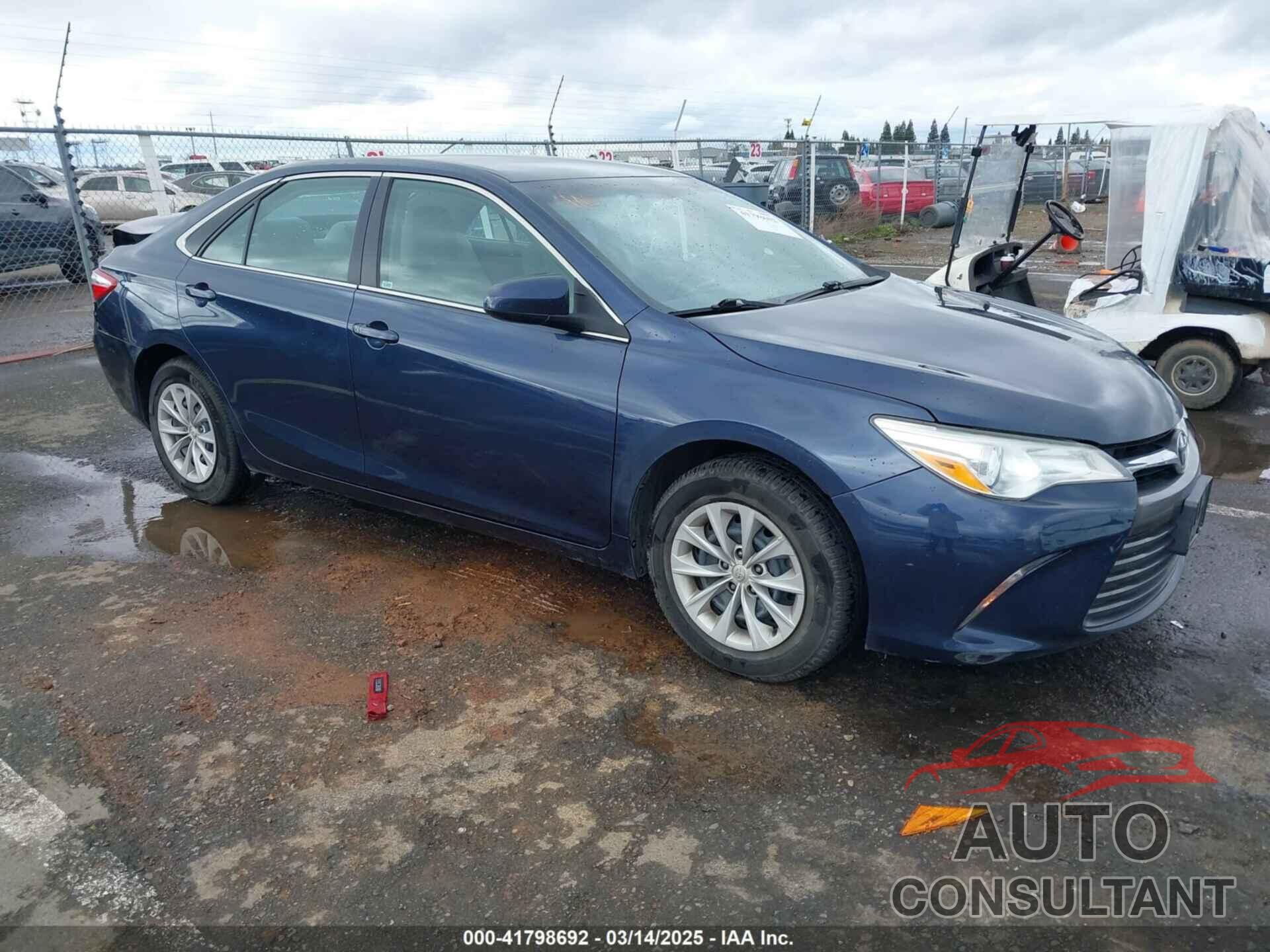 TOYOTA CAMRY 2016 - 4T4BF1FK0GR518457