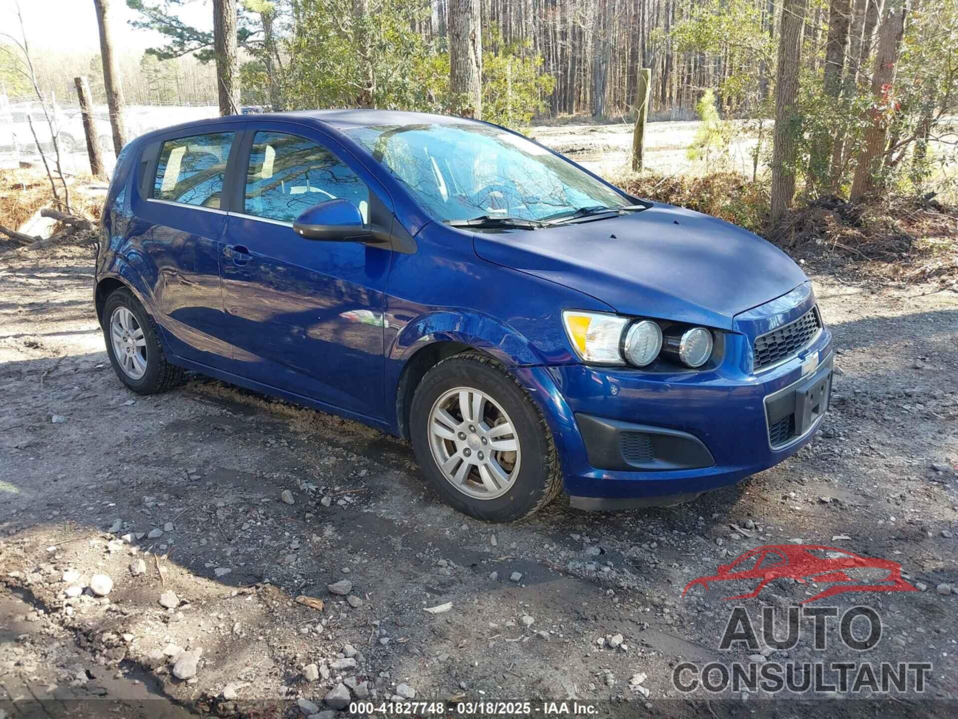 CHEVROLET SONIC 2014 - 1G1JC6SG7E4118564