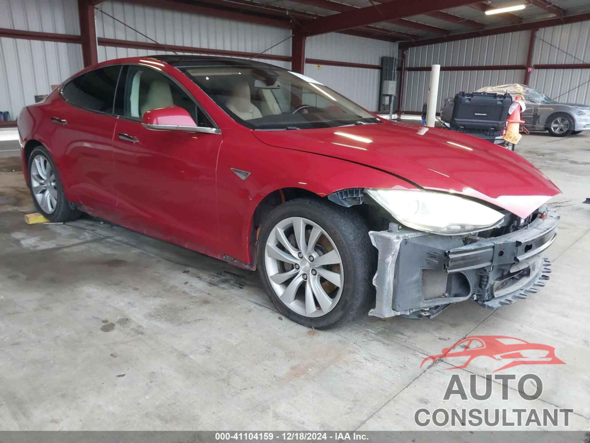 TESLA MODEL S 2014 - 5YJSA1H13EFP56245