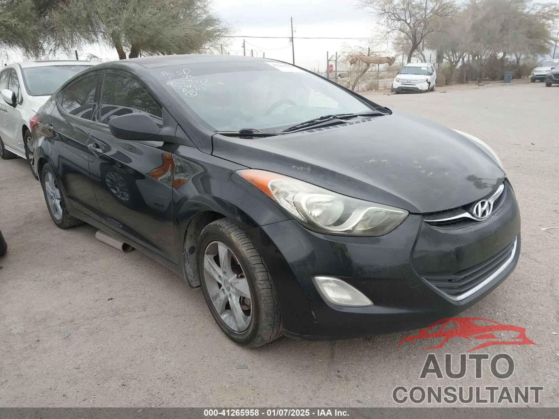 HYUNDAI ELANTRA 2013 - KMHDH4AE1DU842464