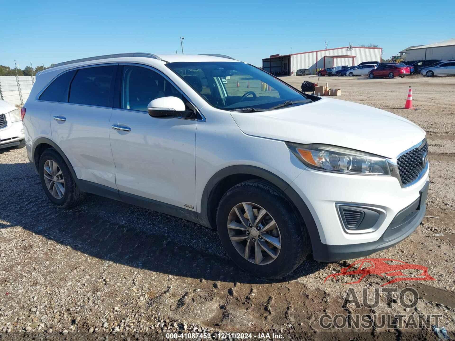 KIA SORENTO 2016 - 5XYPGDA33GG061132