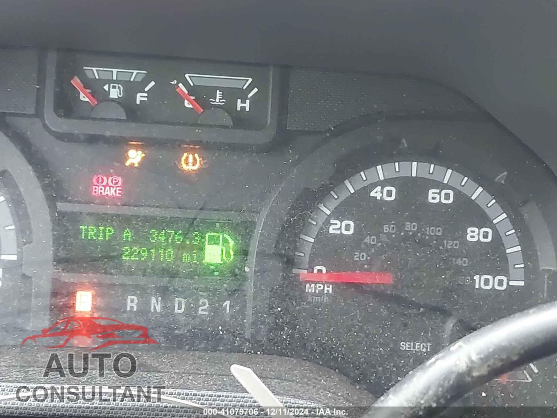 FORD E-150 2011 - 1FMNE1BL9BDA88526
