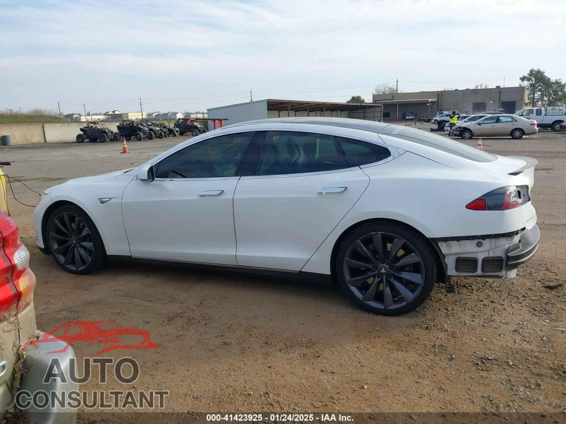 TESLA MODEL S 2012 - 5YJSA1DP7CFS01032