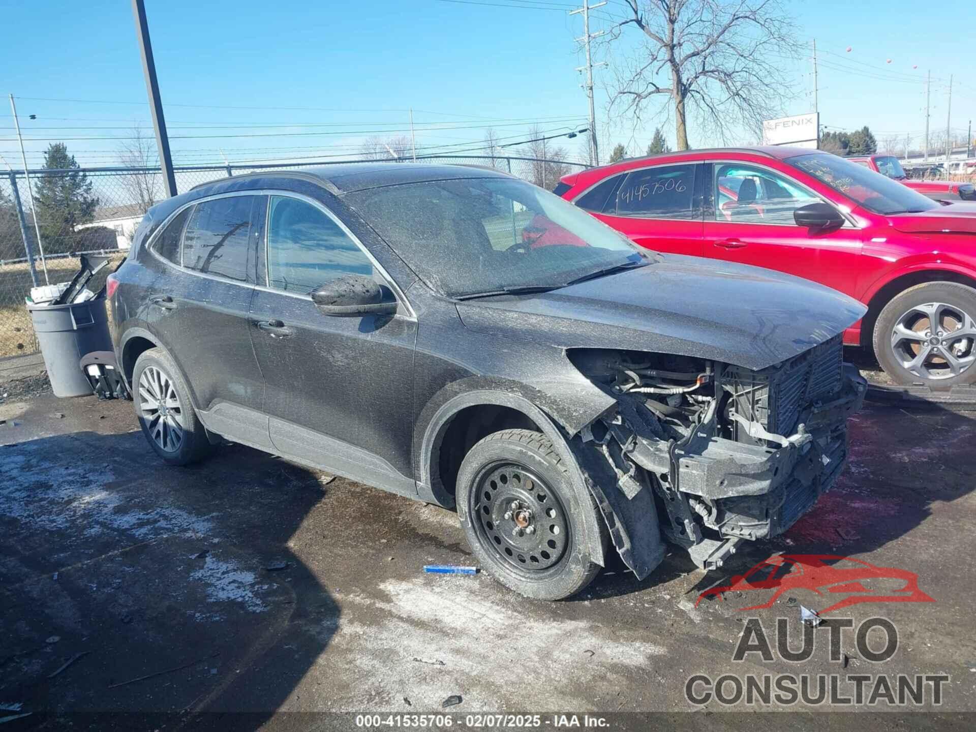 FORD ESCAPE 2021 - 1FMCU9J90MUB23259