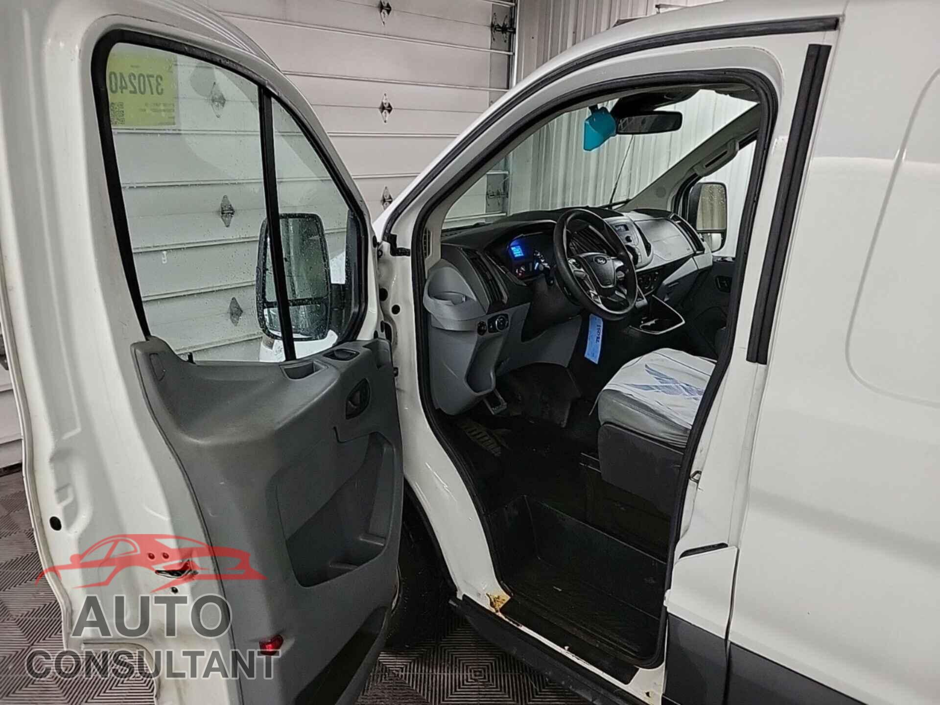 FORD TRANSIT-150 2015 - 1FTNE2YM0FKB32277
